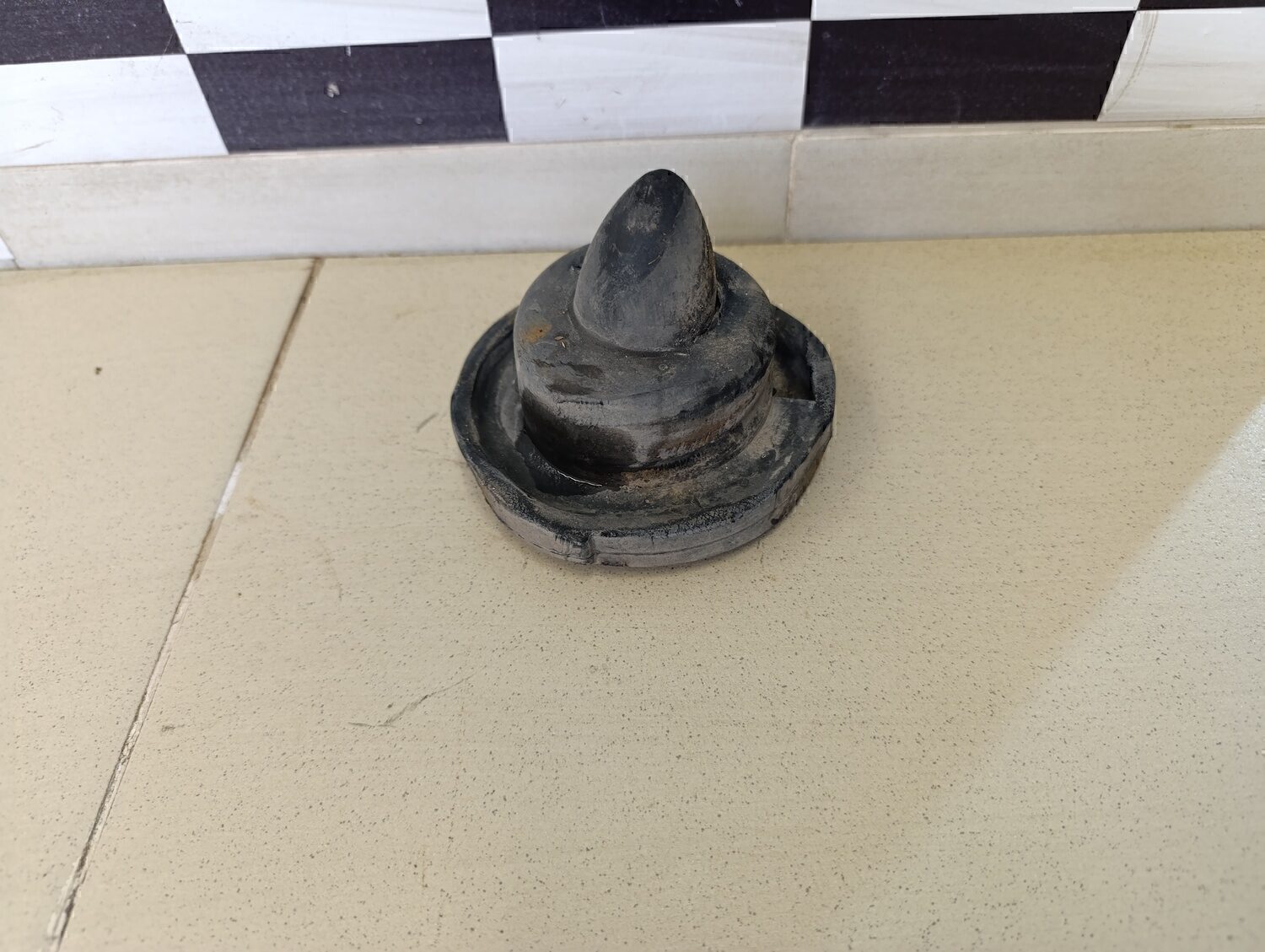 Опора задней пружины нижняя RENAULT Megane II 2002-2009