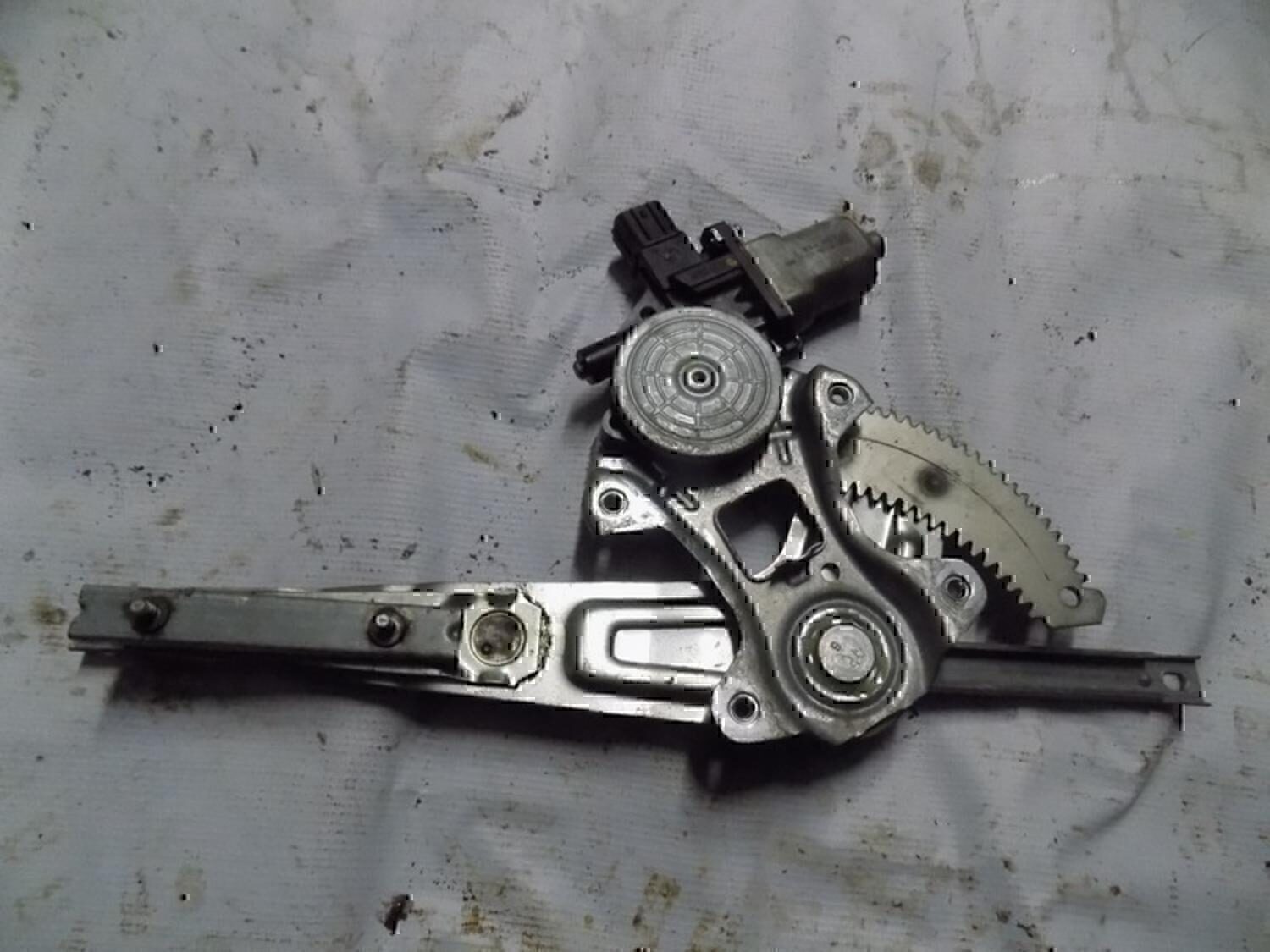 Стеклоподъемник электр. задний левый MITSUBISHI ASX 2010-2016