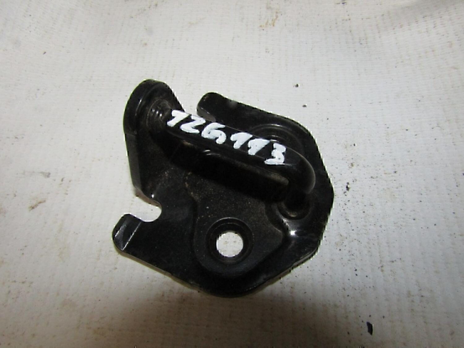 Ответная часть замка двери FORD Focus II 2005-2008