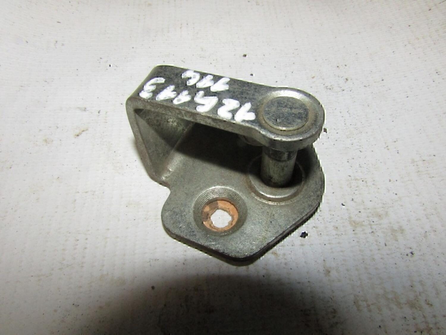 Ответная часть замка двери FORD Fusion 2002-2012