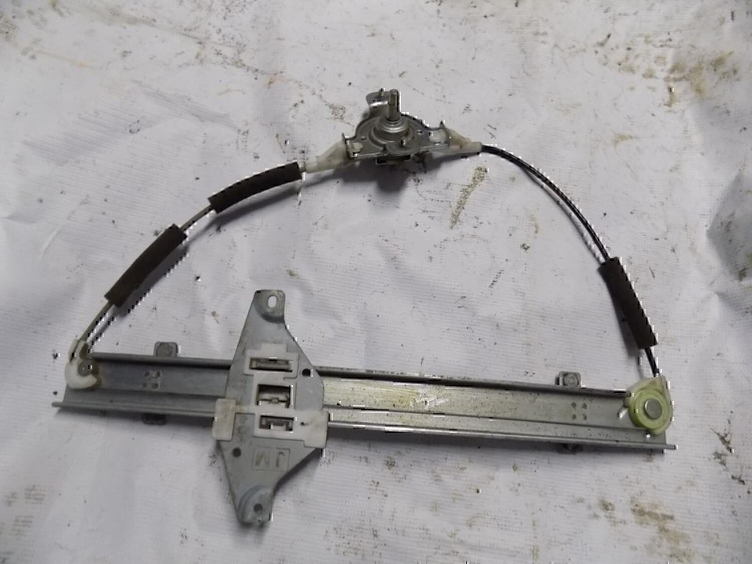 Стеклоподъемник механ. задний левый Chevrolet Aveo (T250) 2005-2011