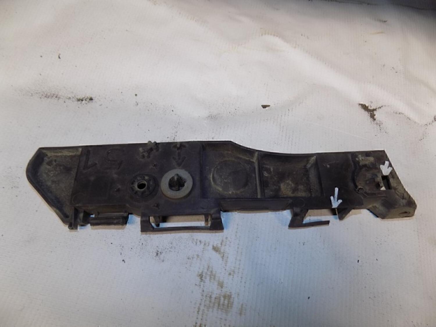 Направляющая заднего бампера правая CITROEN C4 2005-2011