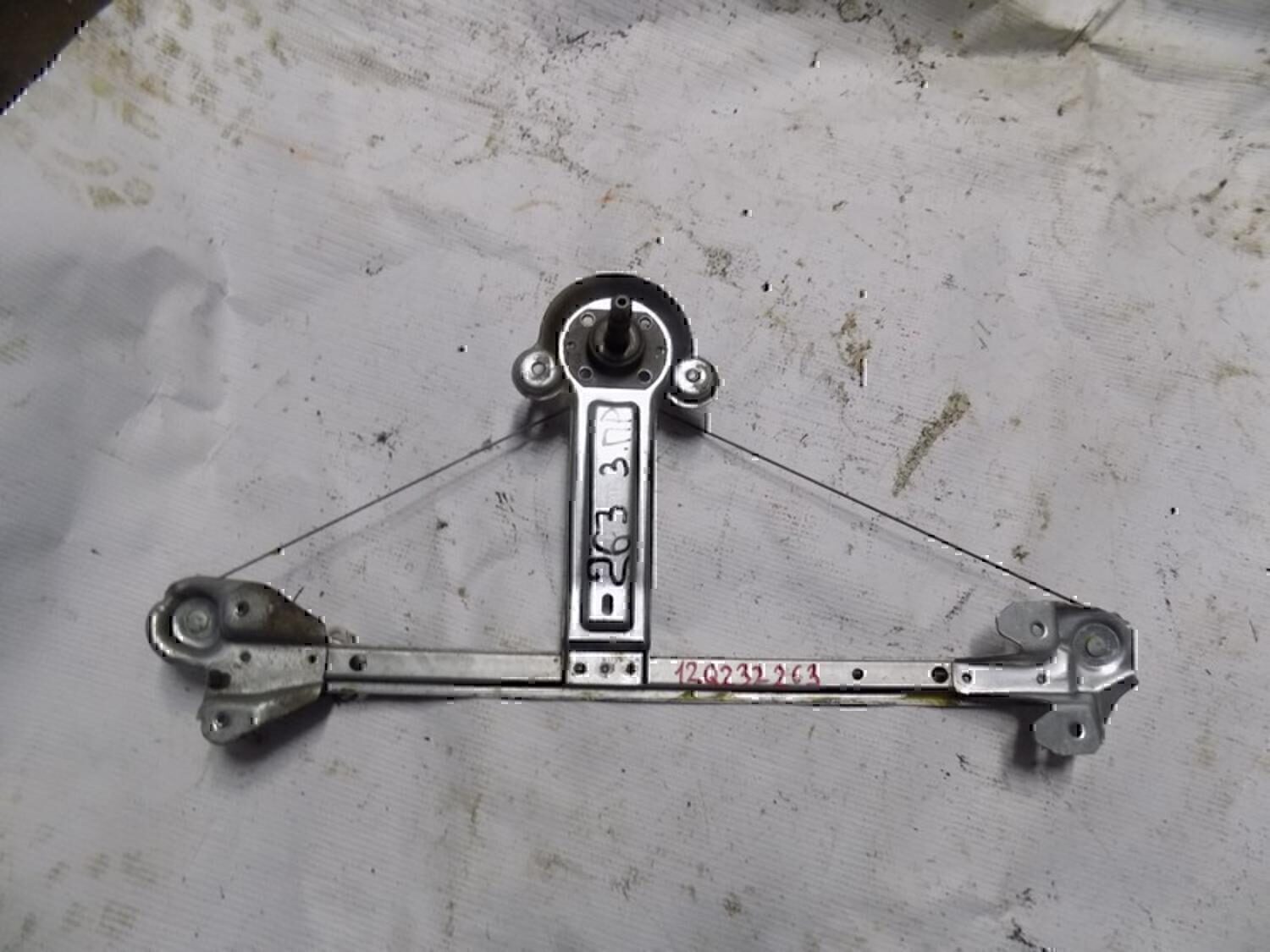 Стеклоподъемник механ. задний правый OPEL Astra H / Family 2004-2015