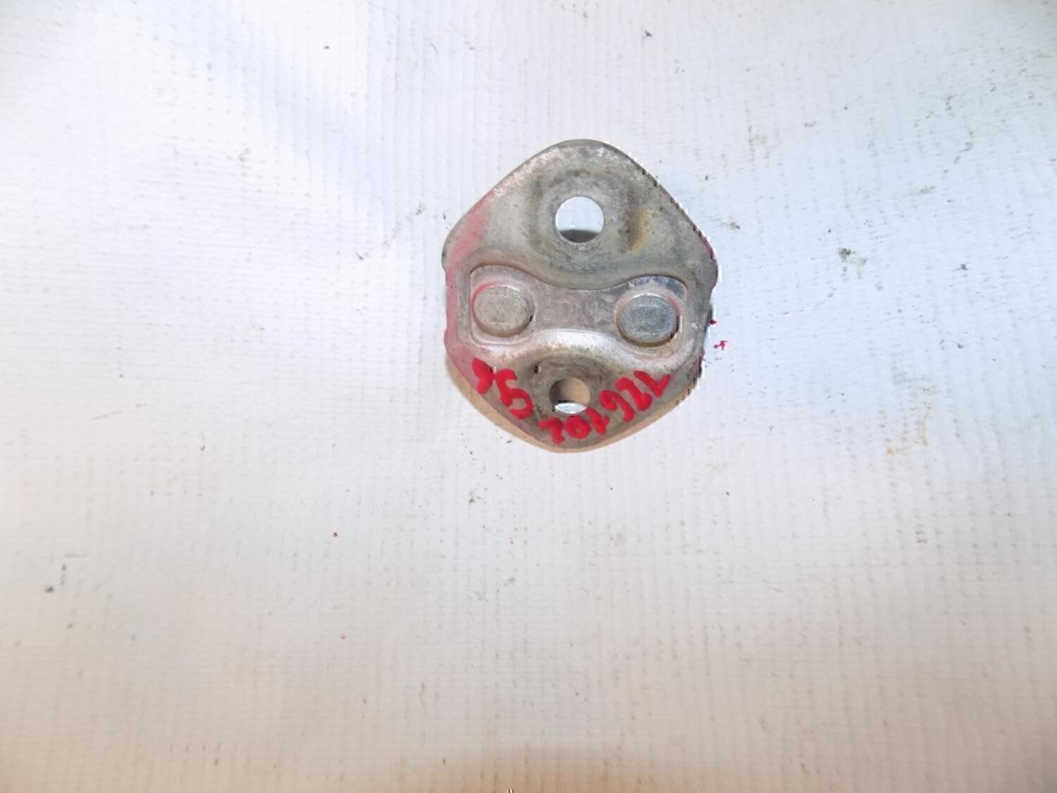 Ответная часть замка двери MAZDA 626 (GE) 1992-1997