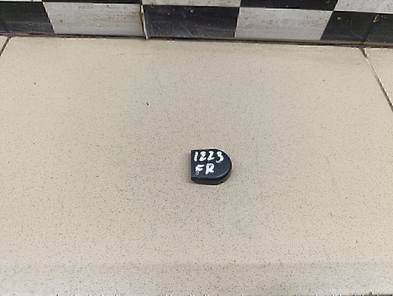 Крышка поводка стеклоочистителя Chevrolet Aveo (T250) 2005-2011