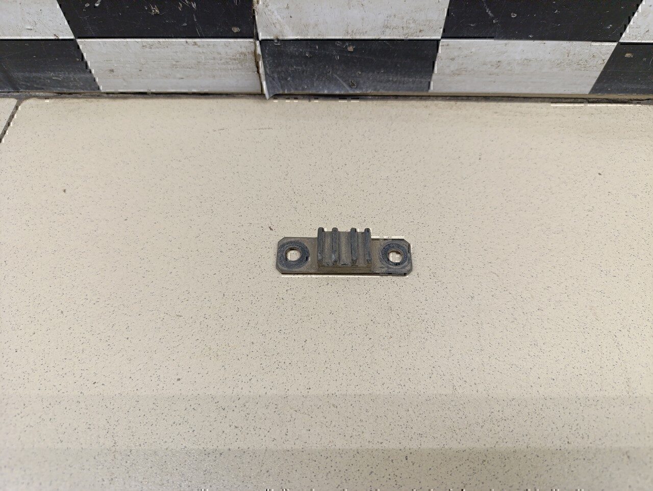 Отбойник двери MITSUBISHI ASX 2010-2016