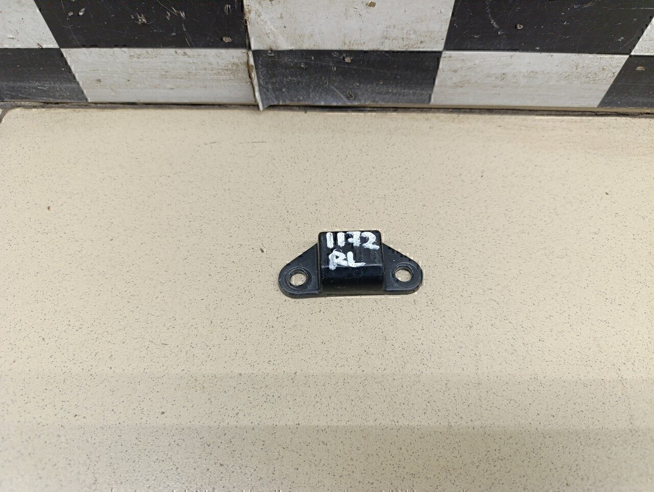 Отбойник двери MITSUBISHI ASX 2010-2016