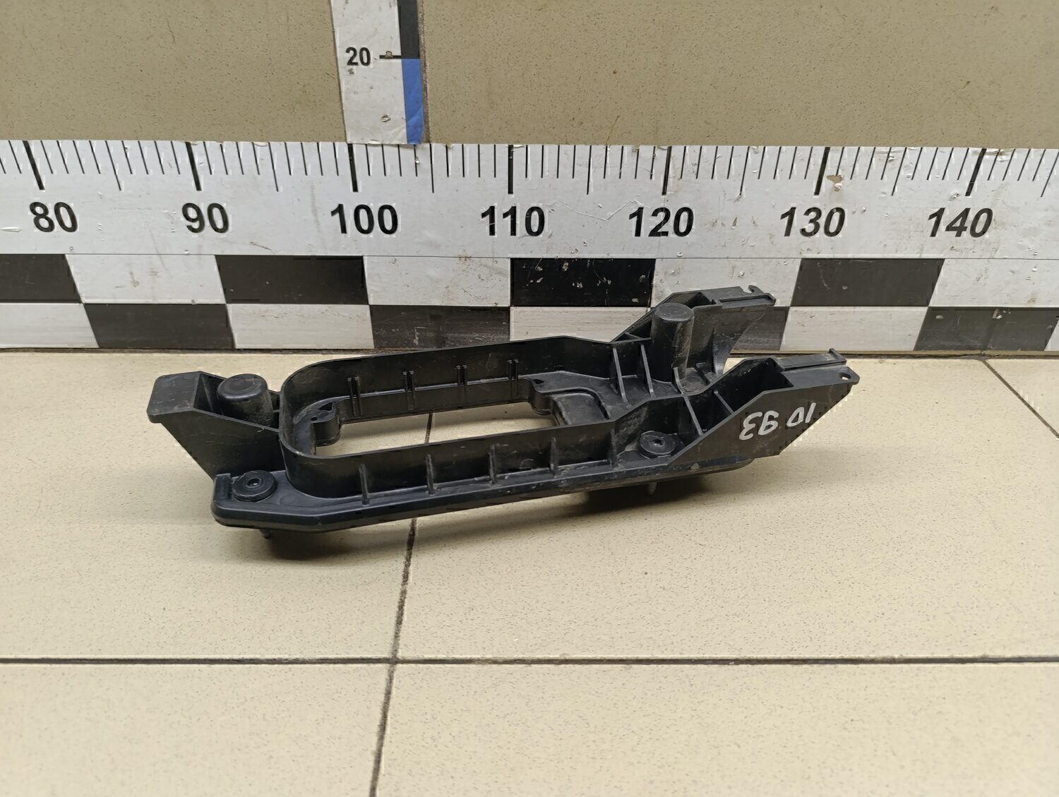 Кронштейн VW Jetta 2011>