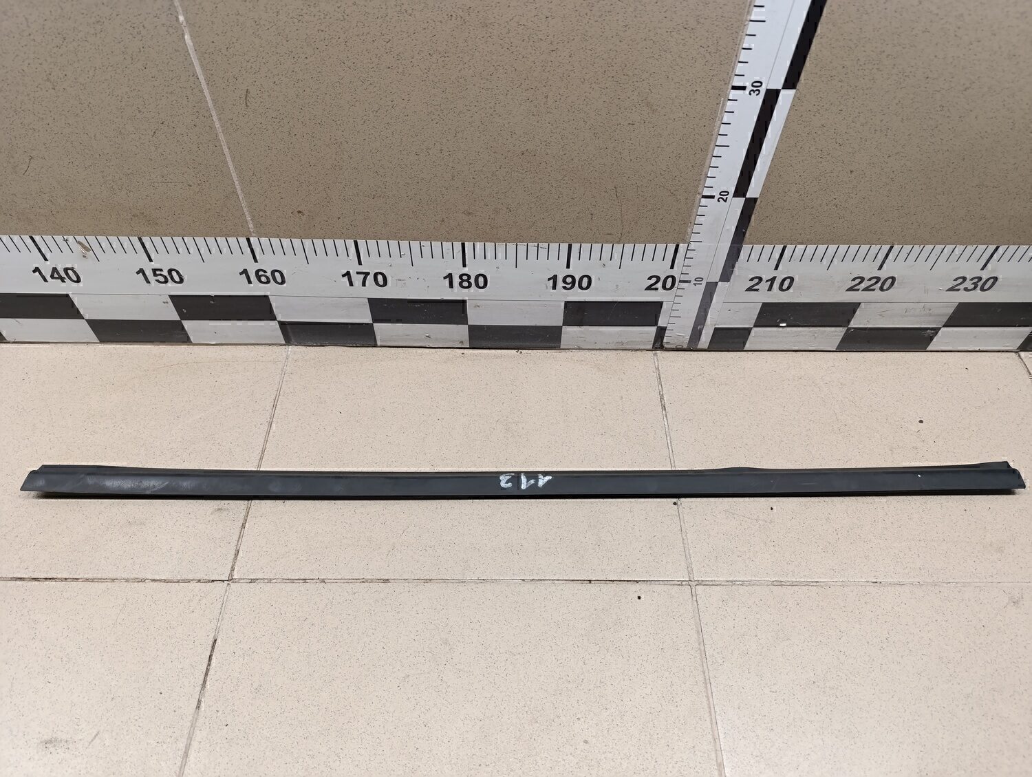 Накладка стекла заднего левого KIA RIO 2000-2004