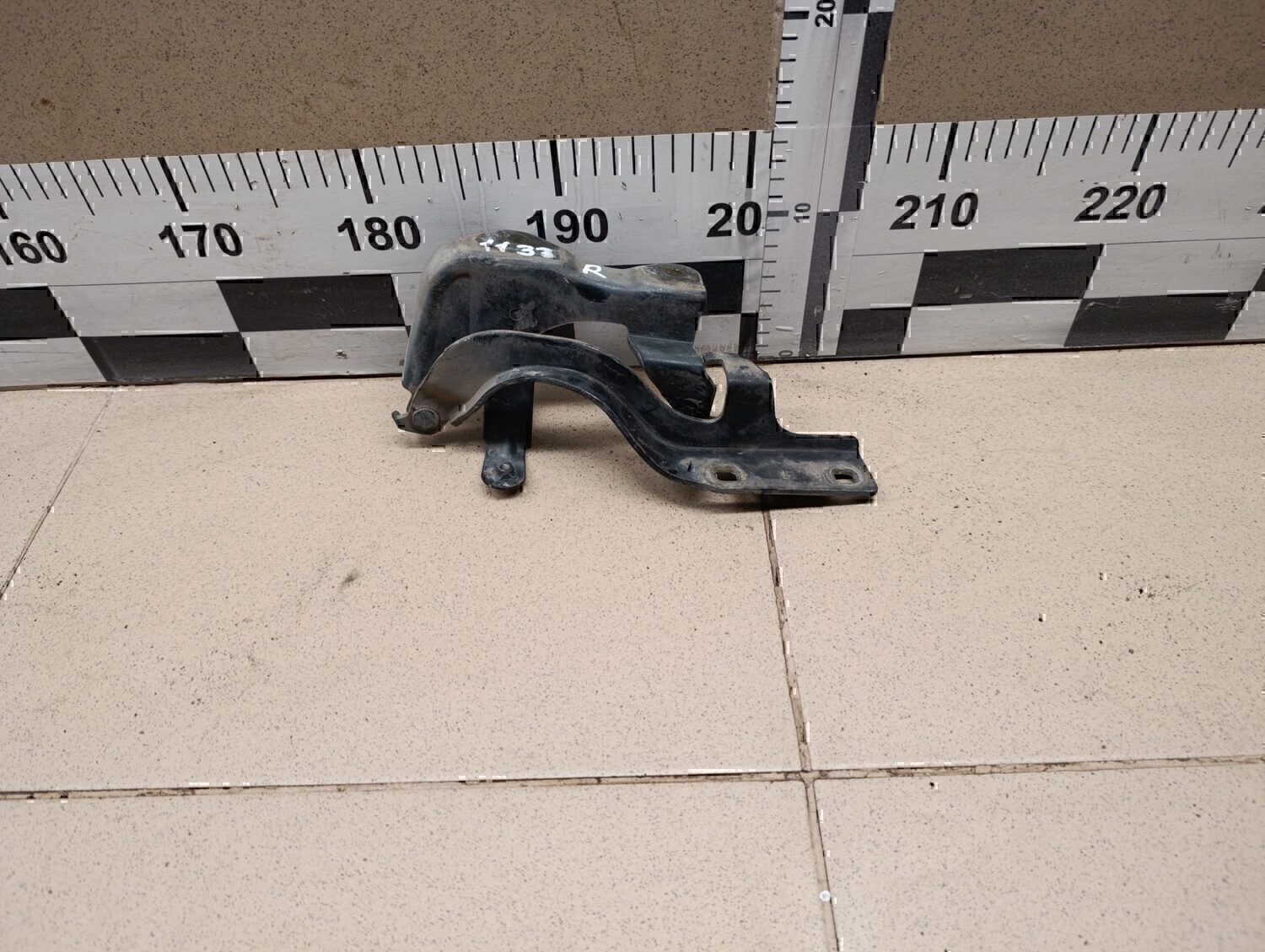 Петля капота правая Chevrolet Captiva (C100) 2006-2010