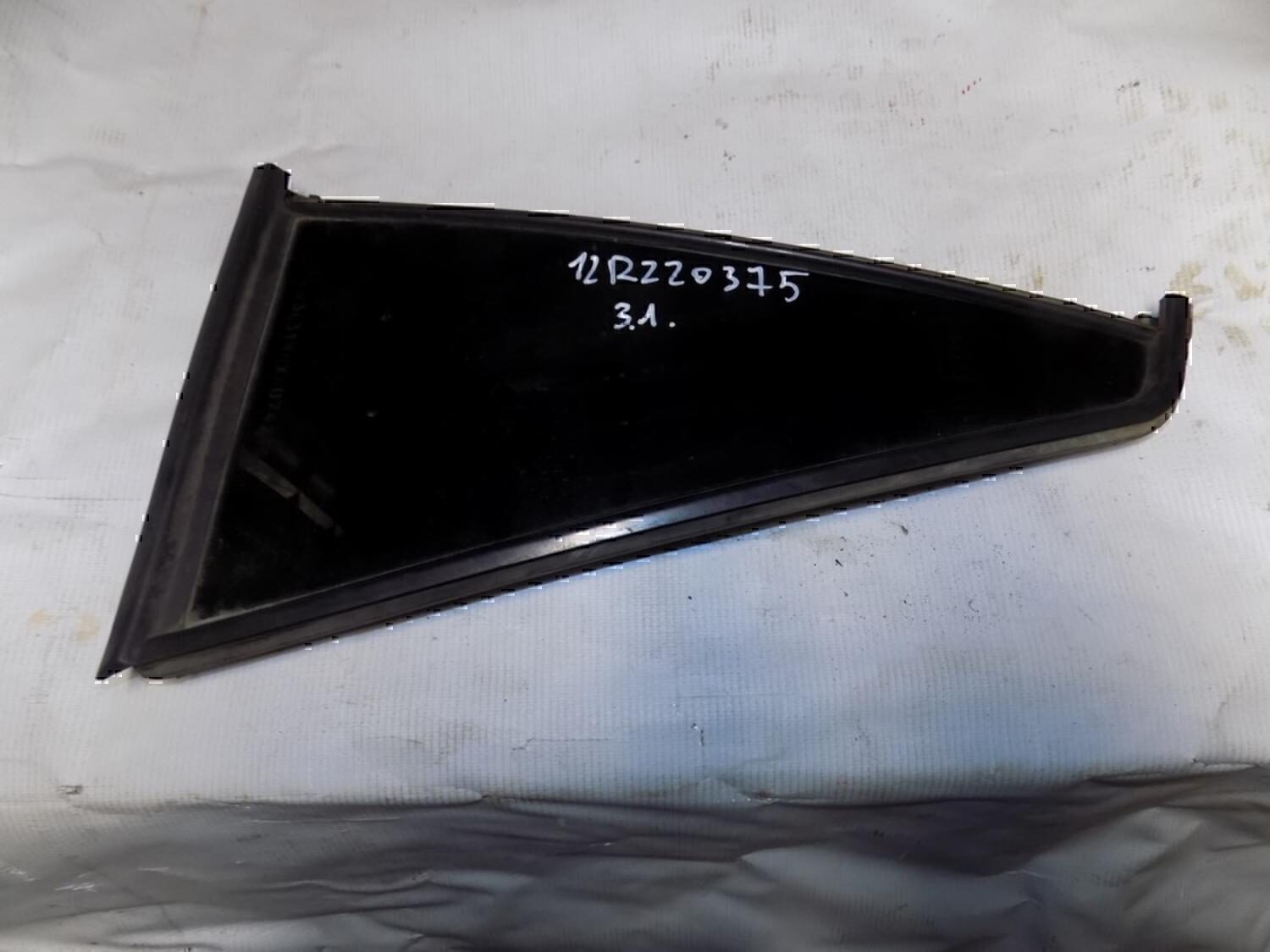 Стекло двери задней левой (форточка) DAEWOO Nexia 1995-2016