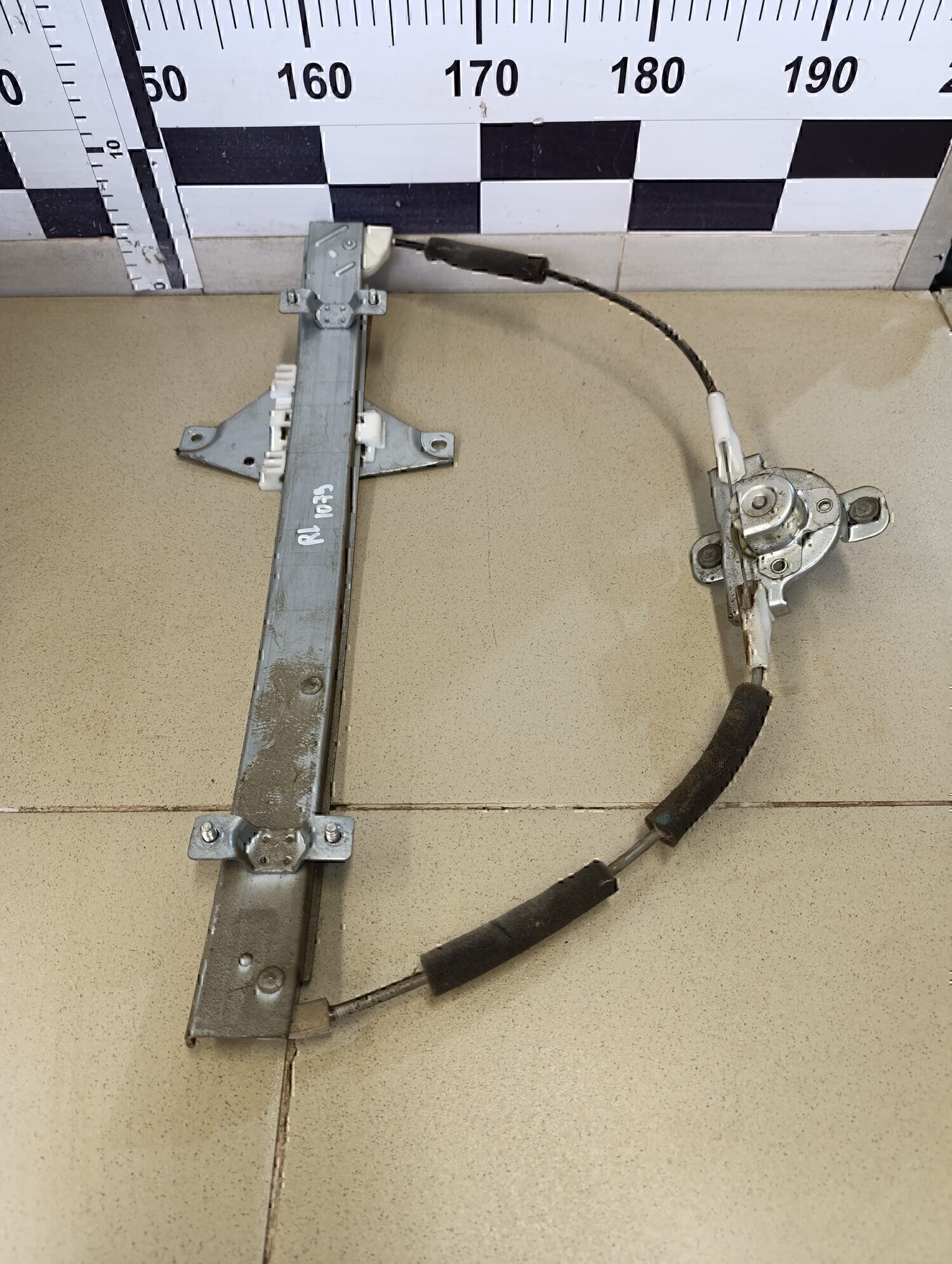 Стеклоподъемник механ. задний левый Chevrolet Aveo (T250) 2005-2011