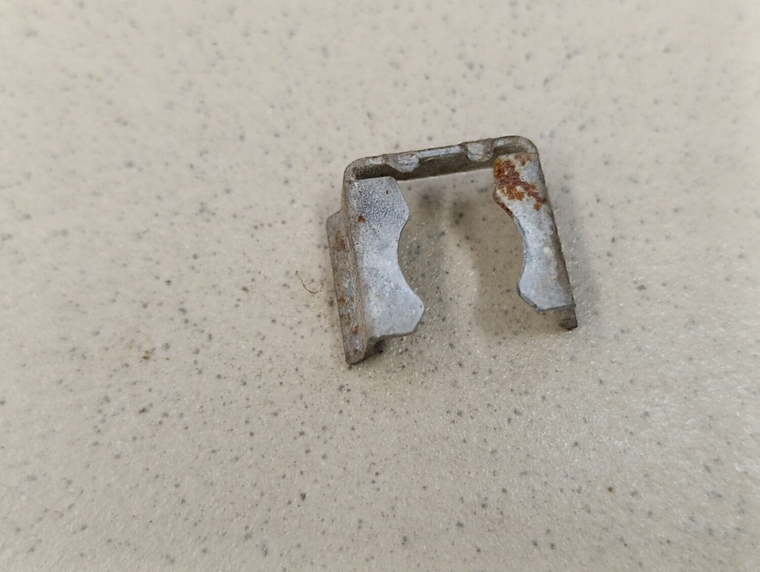 Крепеж форсунки Chevrolet Aveo (T250) 2005-2011