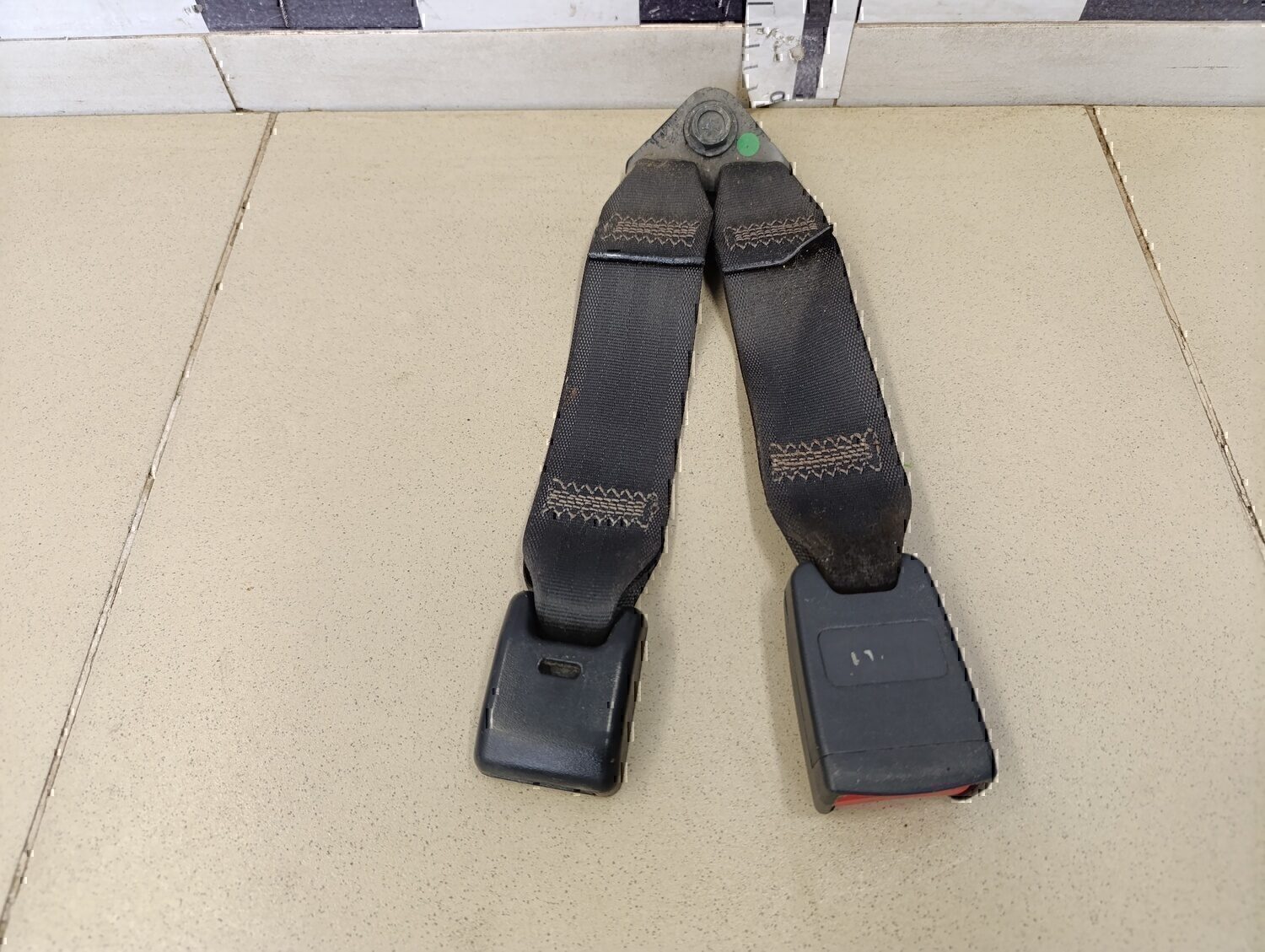 Ответная часть ремня безопасности Chevrolet Aveo (T250) 2005-2011