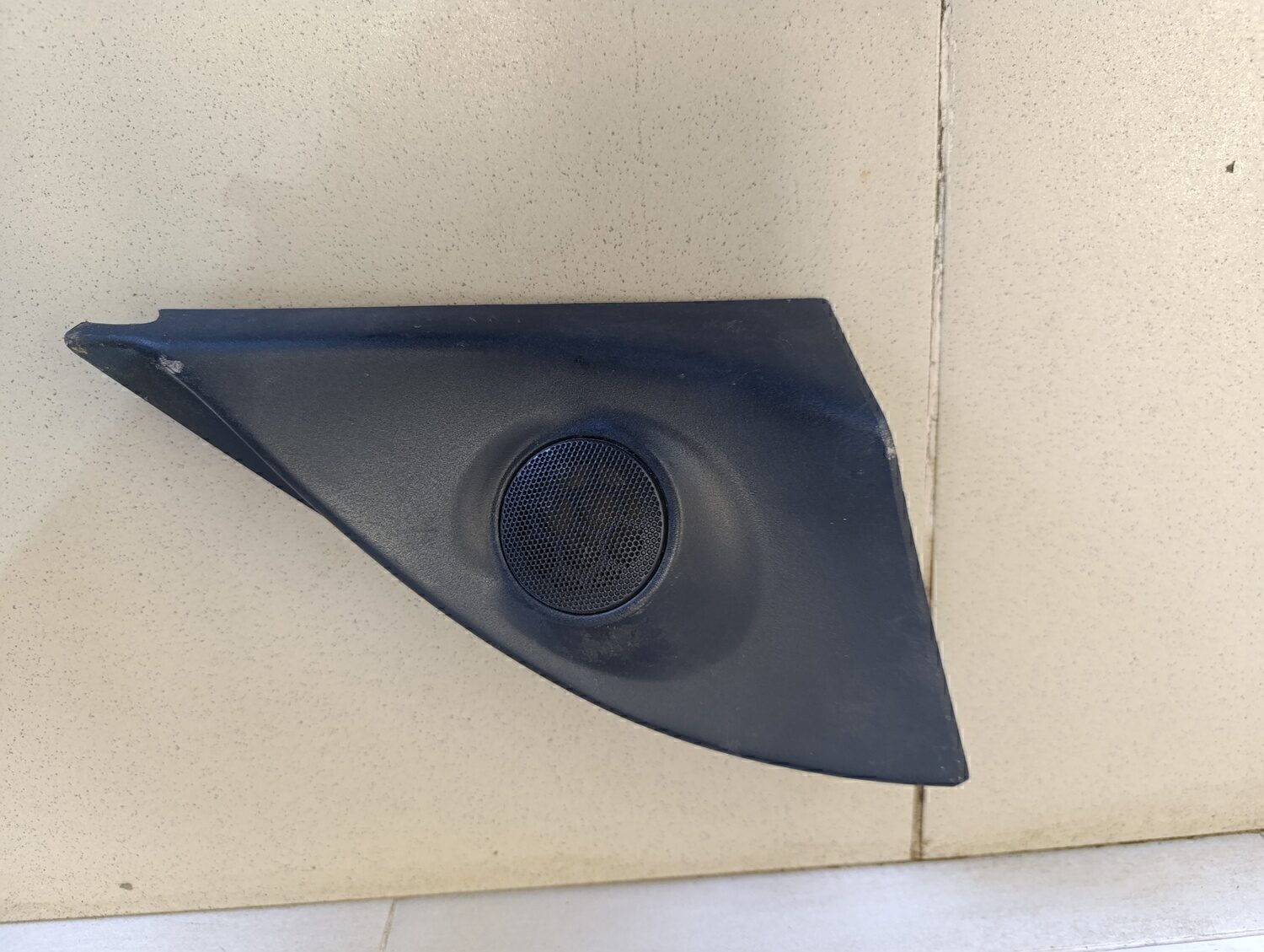 Крышка зеркала внутренняя правая OPEL Astra H / Family 2004-2015