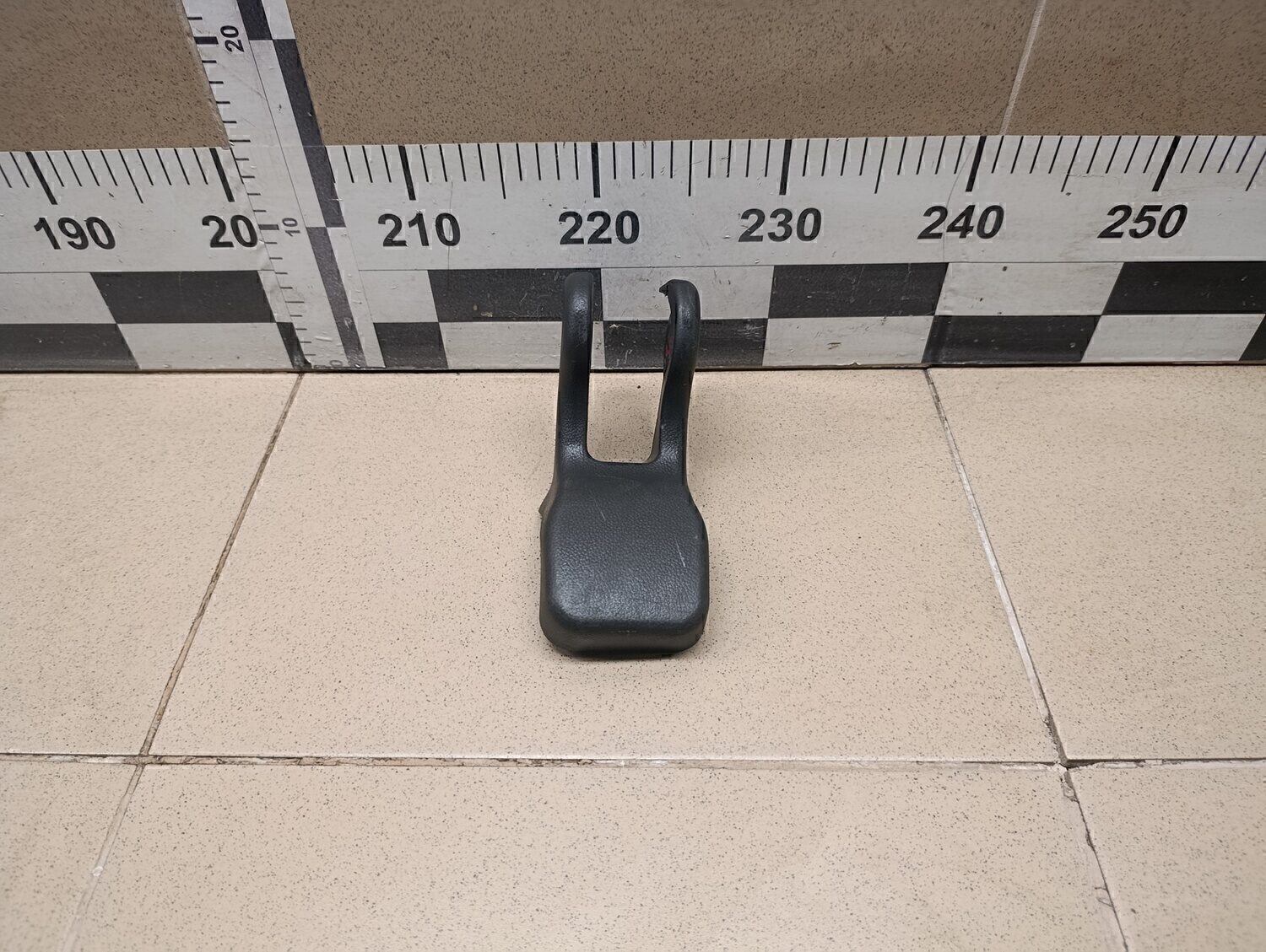 Крышка Chevrolet Captiva (C100) 2006-2010