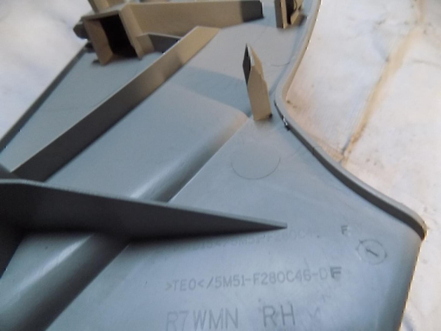 Обшивка стойки FORD Focus II 2005-2008