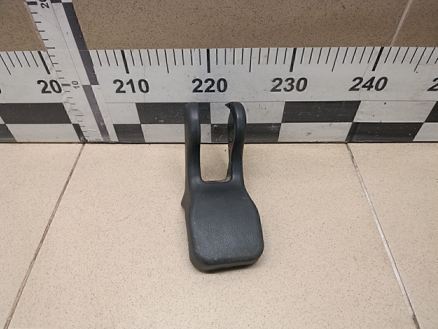 Крышка Chevrolet Captiva (C100) 2006-2010