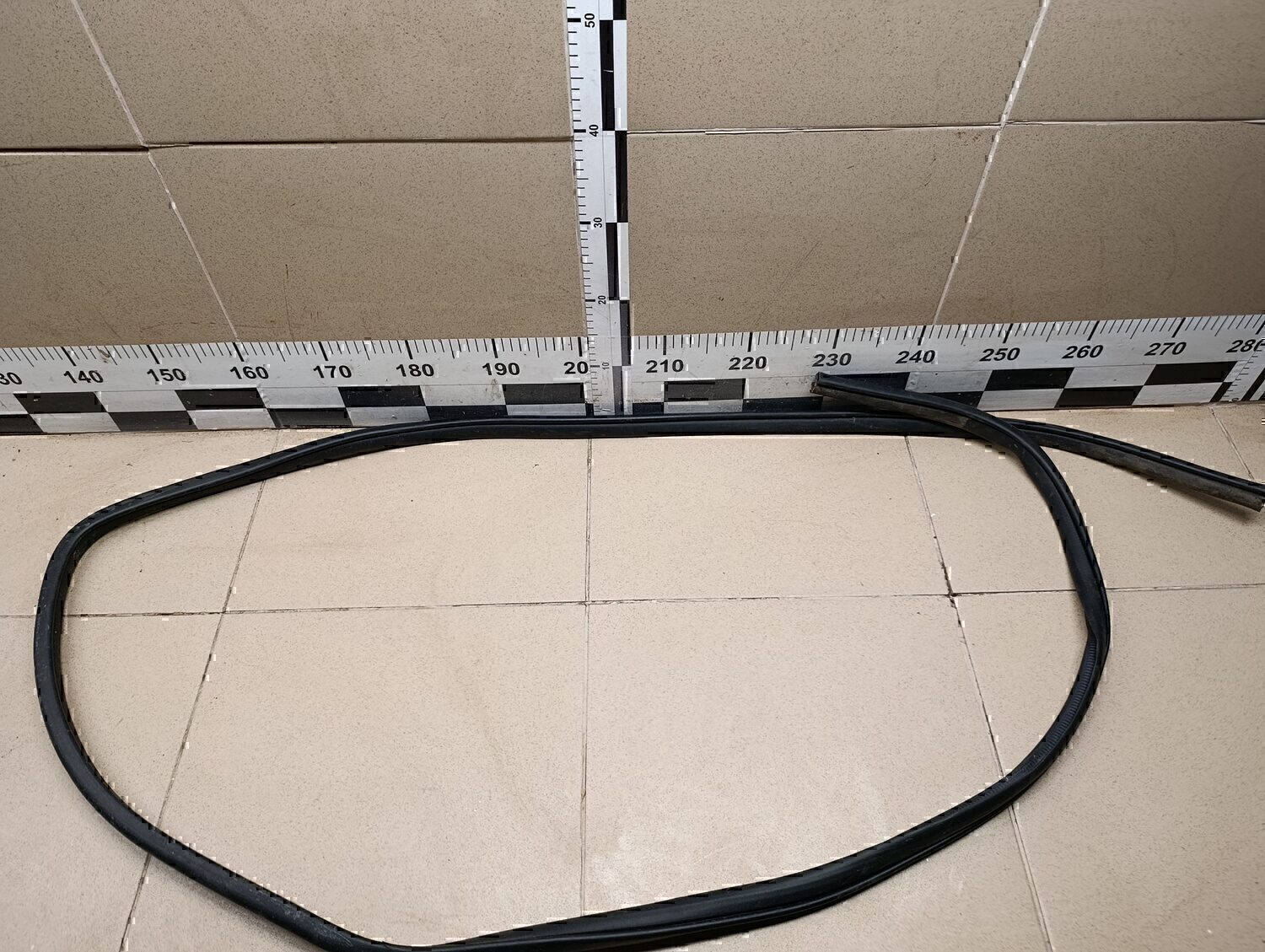 Уплотнитель двери NISSAN X-Trail (T32) 2014>