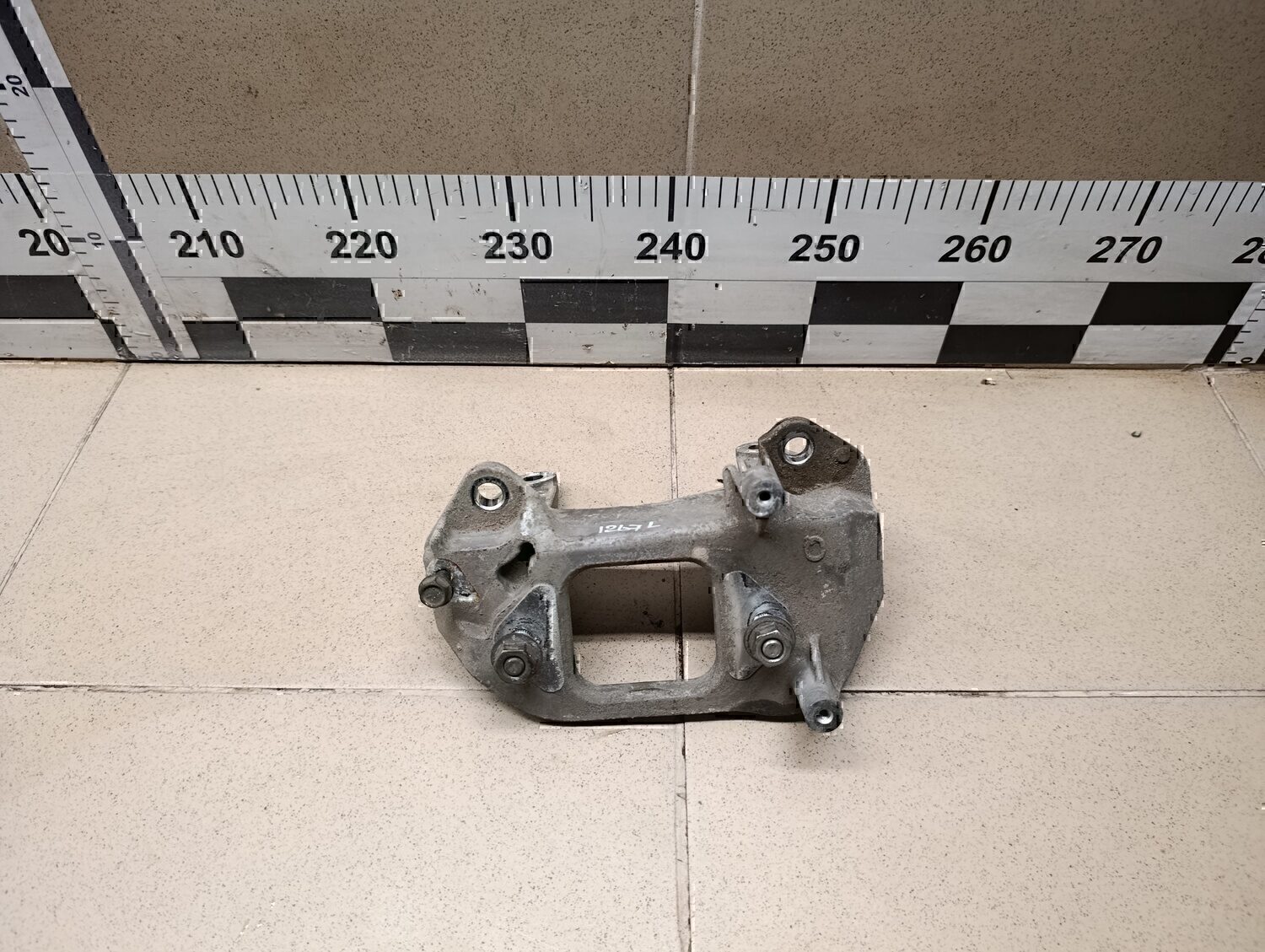 Кронштейн КПП левый NISSAN X-Trail (T32) 2014>