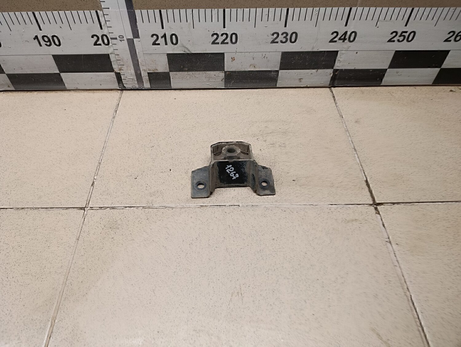 Резинка подвеса глушителя NISSAN X-Trail (T32) 2014>