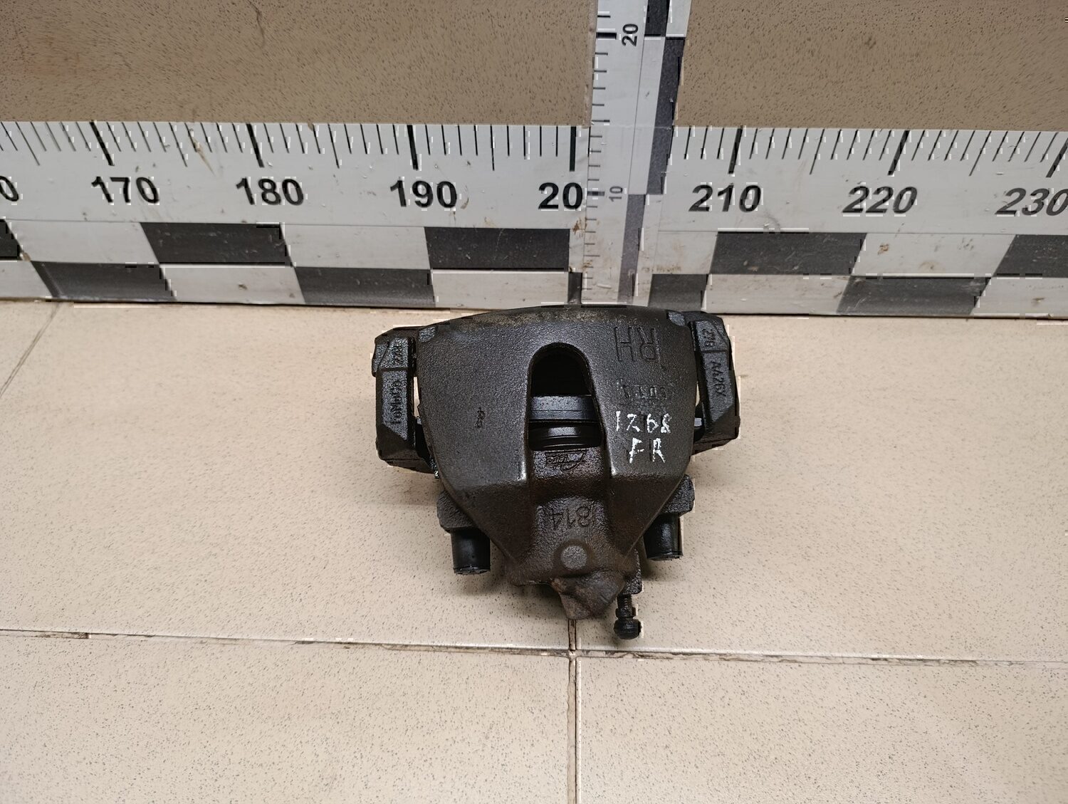 Суппорт передний правый FORD Focus II 2005-2008