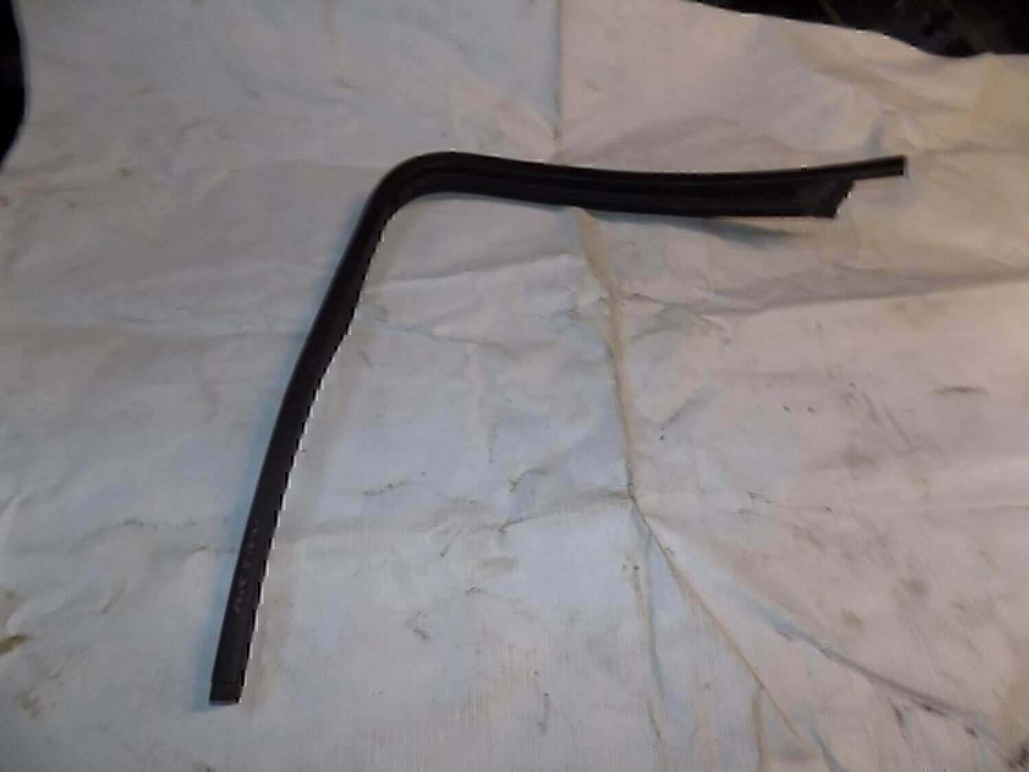 Накладка двери задней левой FORD Focus II 2005-2008