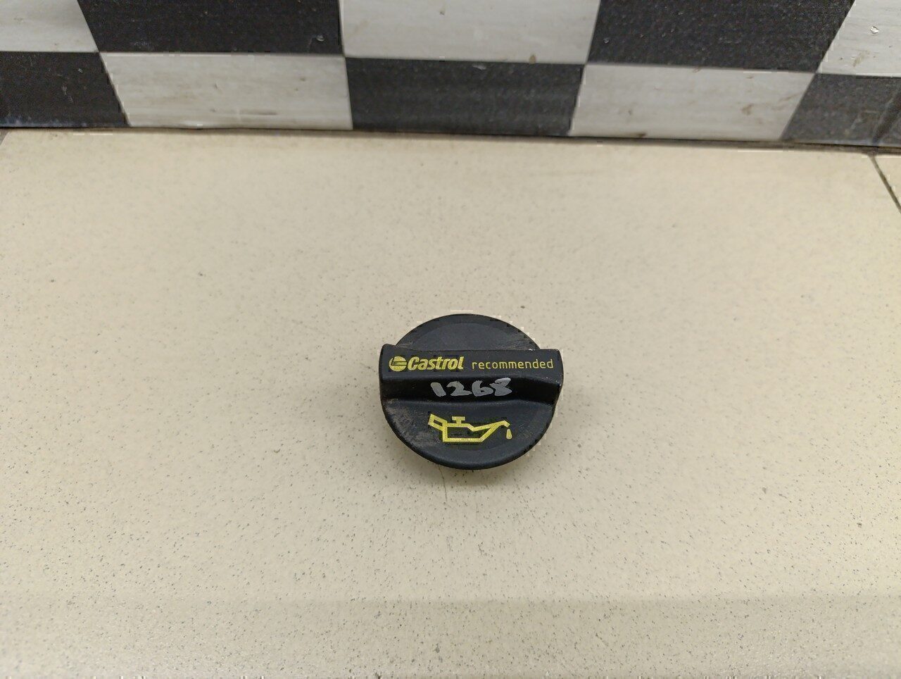 Крышка маслозаливной горловины FORD Focus II 2008-2011