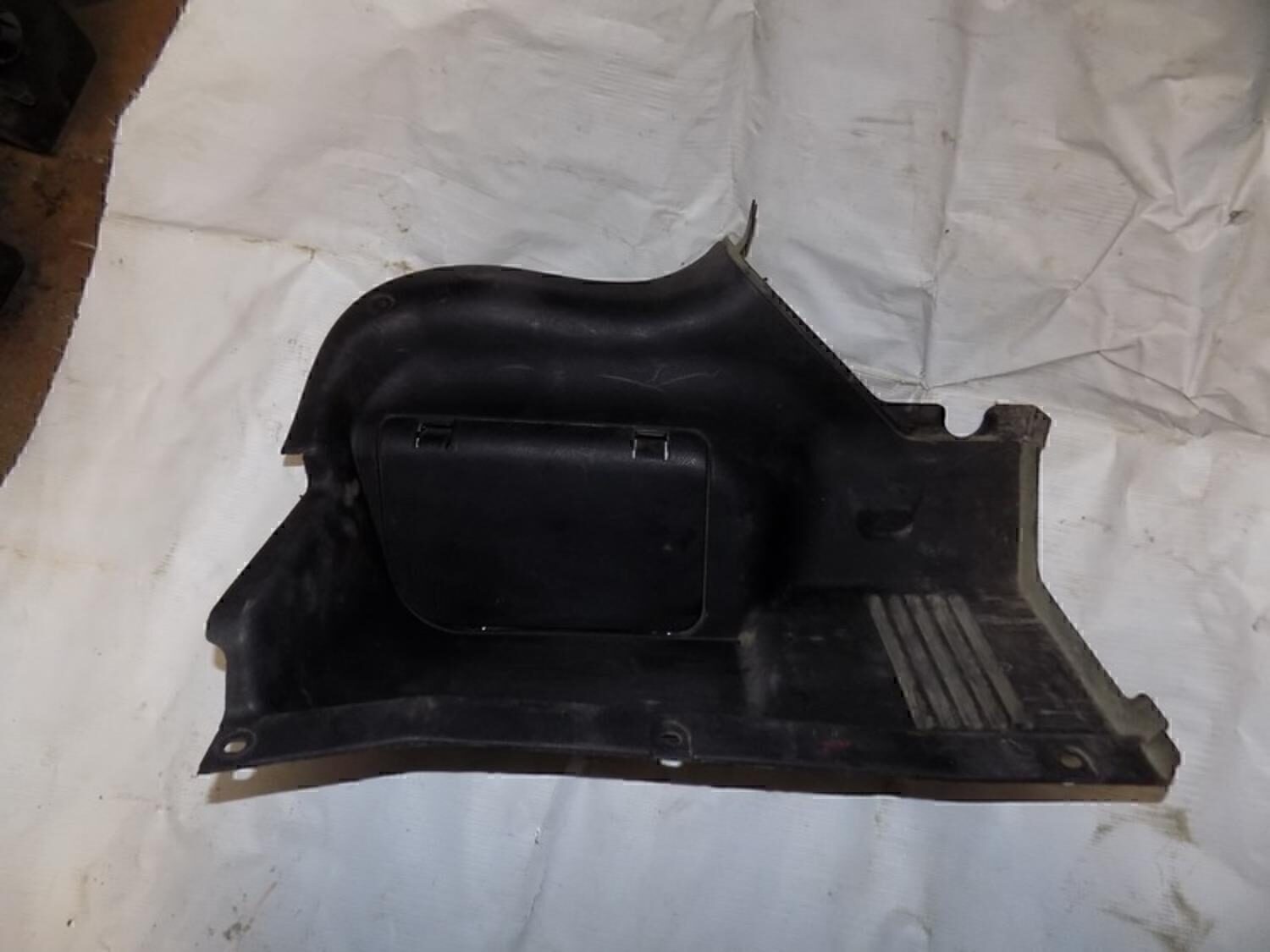 Обшивка багажника Chevrolet Lanos 2004-2010