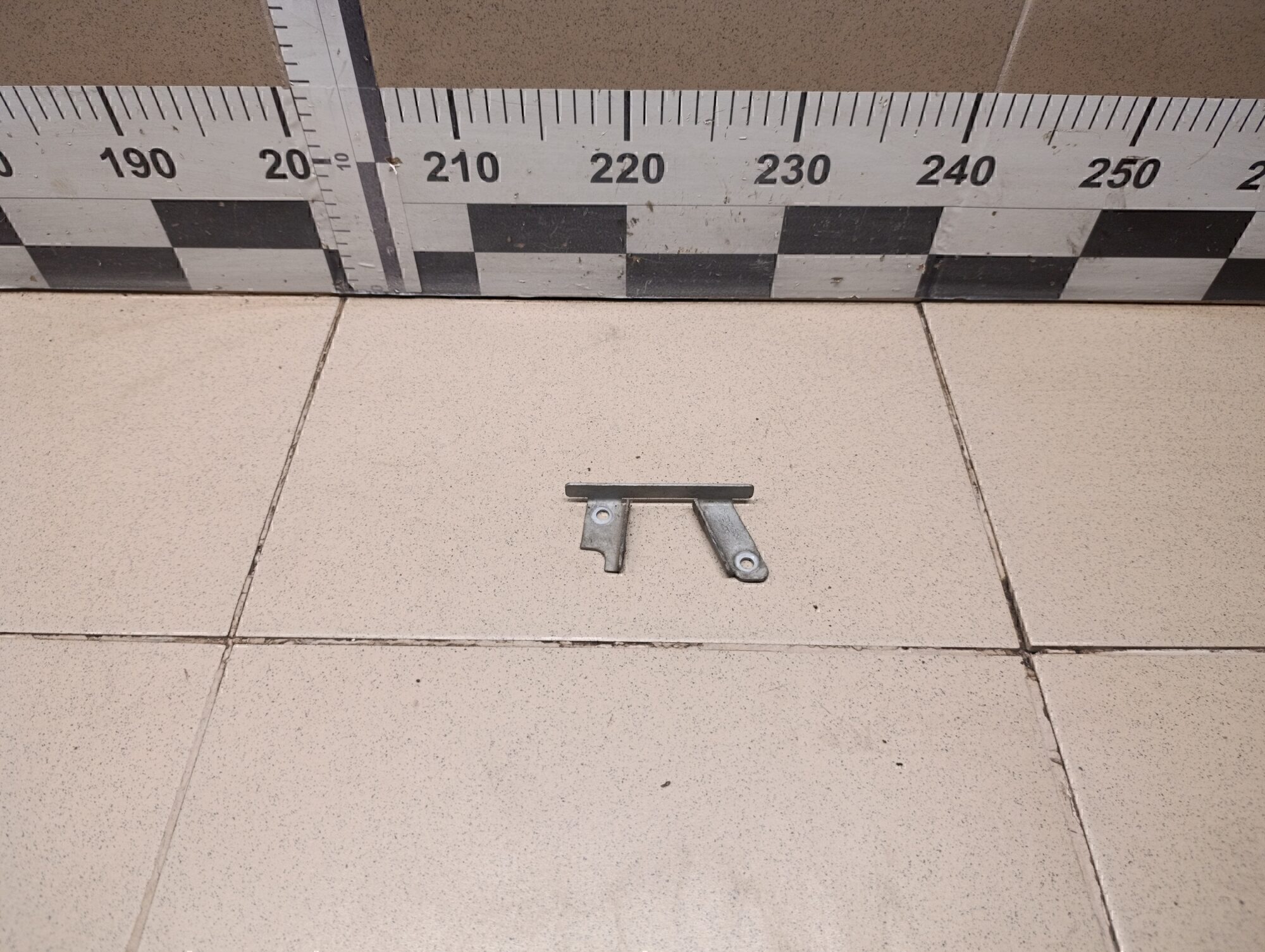 Ответная часть замка двери FORD Transit 2006-2013