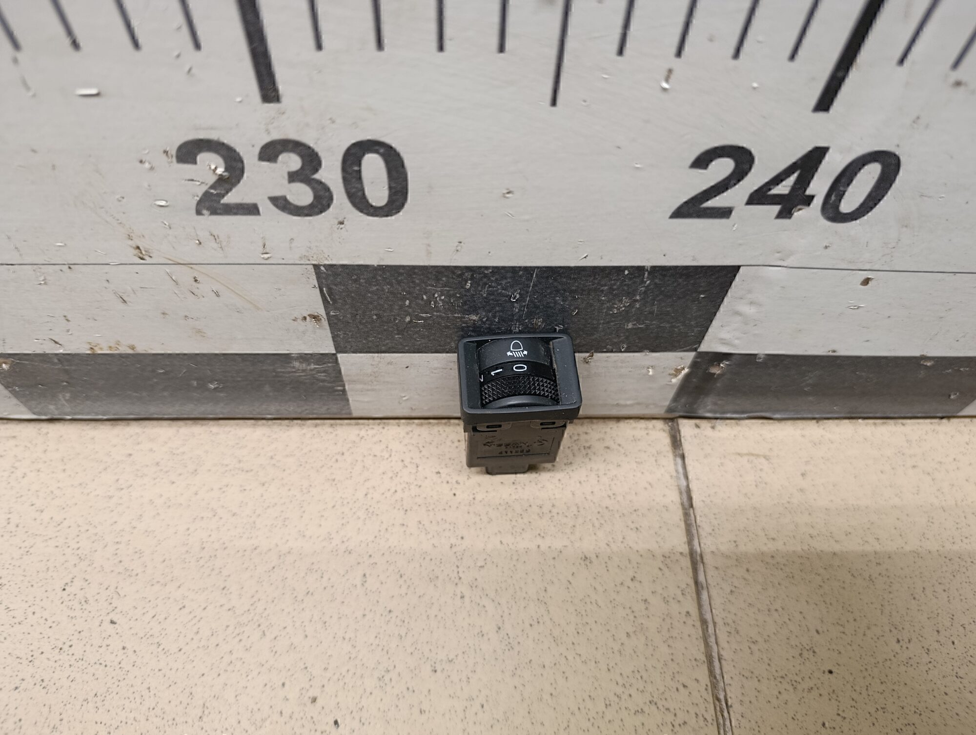 Кнопка корректора фар NISSAN X-Trail (T32) 2014>