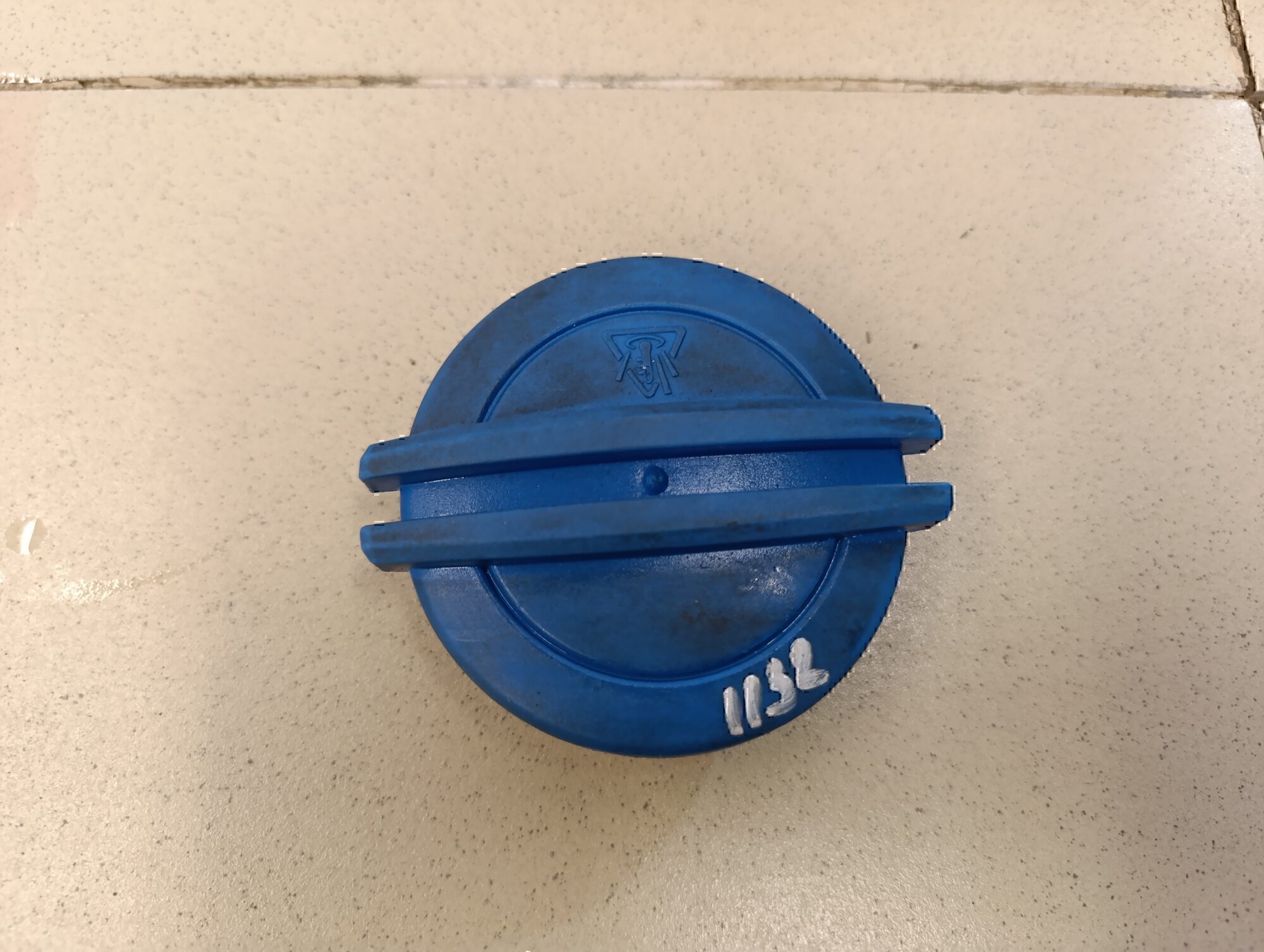 Крышка расширительного бачка Audi A3 (8L1) 1996-2003