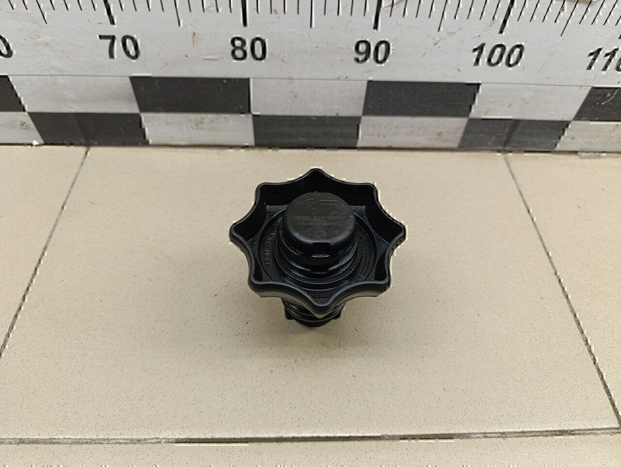 Болт крепления запасного колеса Audi A3 (8L1) 1996-2003