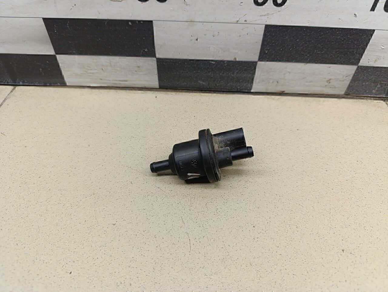 Клапан вентиляции топливного бака Audi Fabia 1999-2006