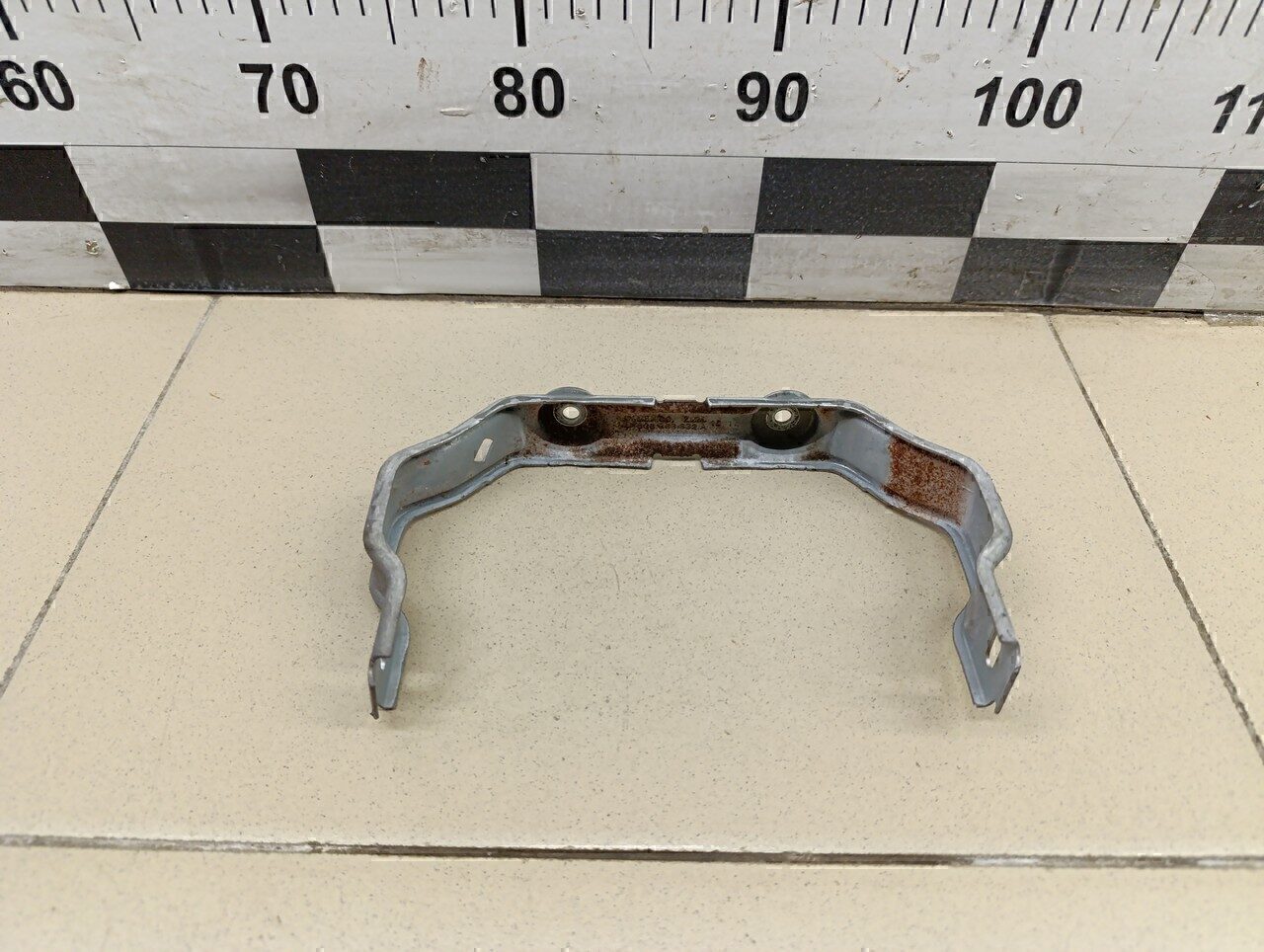 Кронштейн (сопут. товар) VW Jetta 2011>