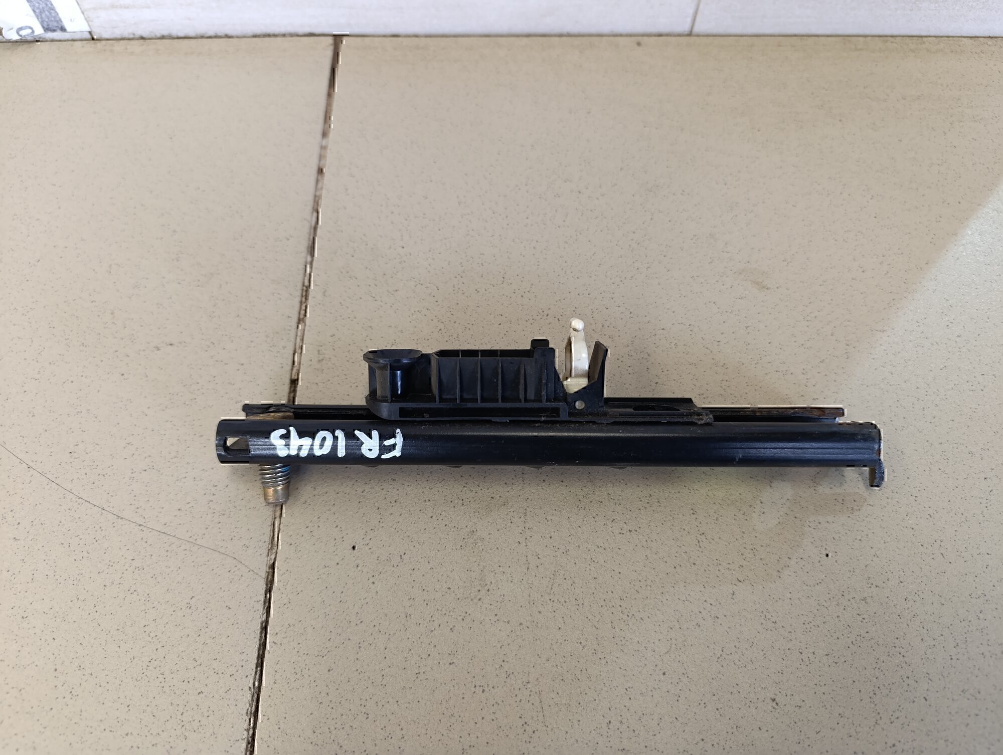 Механизм регулировки ремня безопасности FORD Fusion 2002-2012