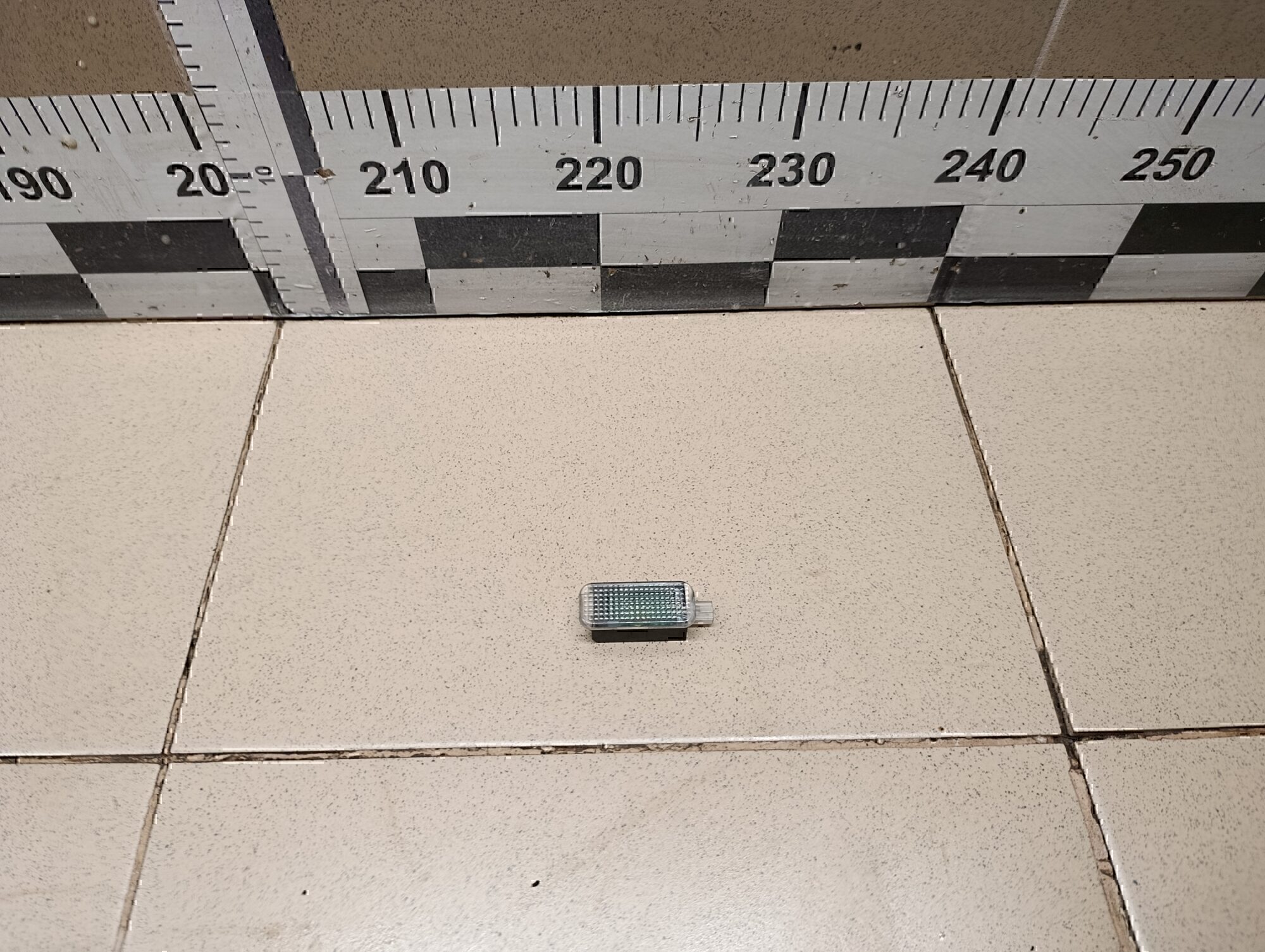 Плафон салонный Audi Rapid 2013>