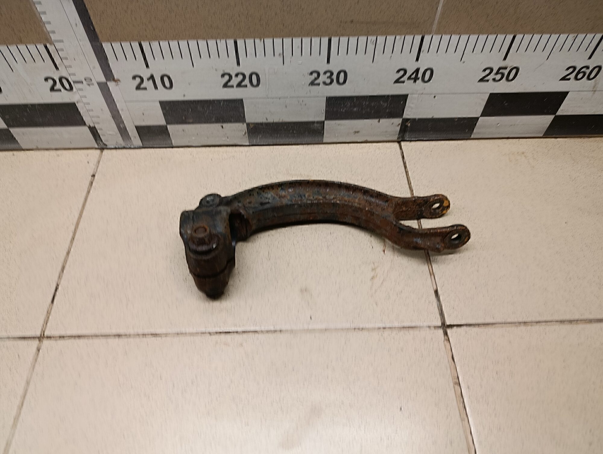 Кронштейн амортизатора Audi A4 [B8] 2007-2015