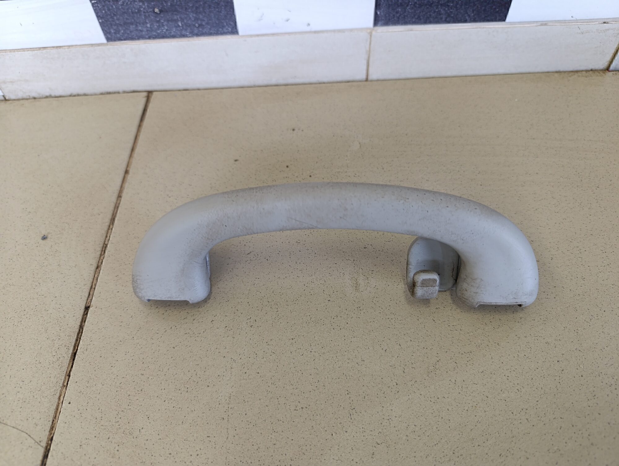 Ручка внутренняя потолочная FORD Focus I 1998-2004