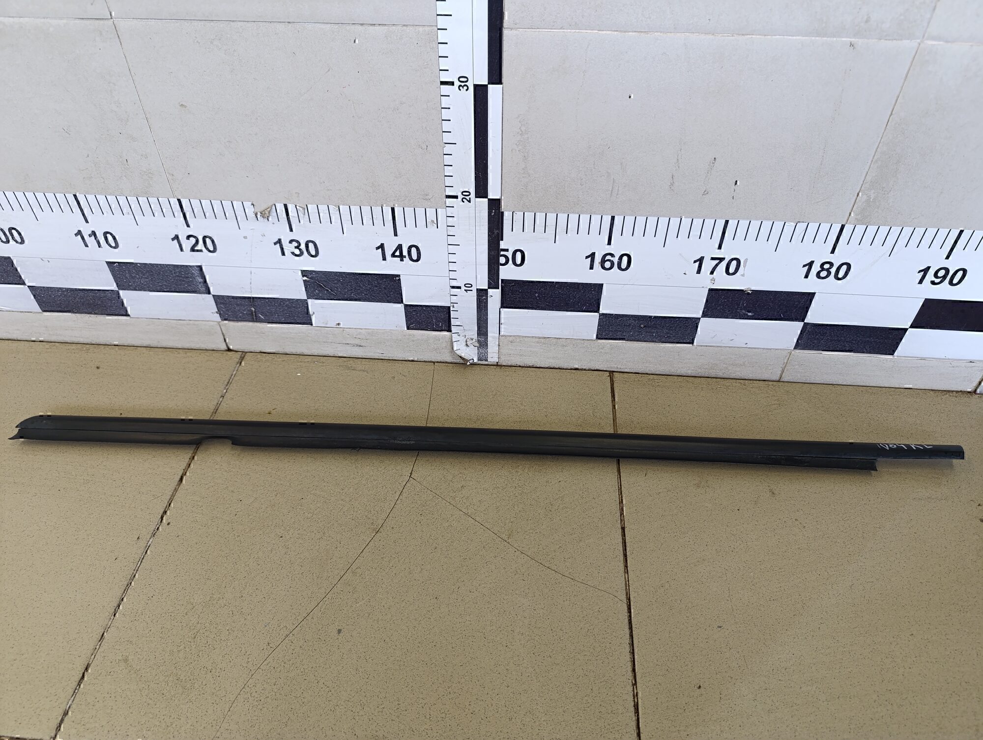 Накладка стекла заднего левого OPEL Astra H / Family 2004-2015