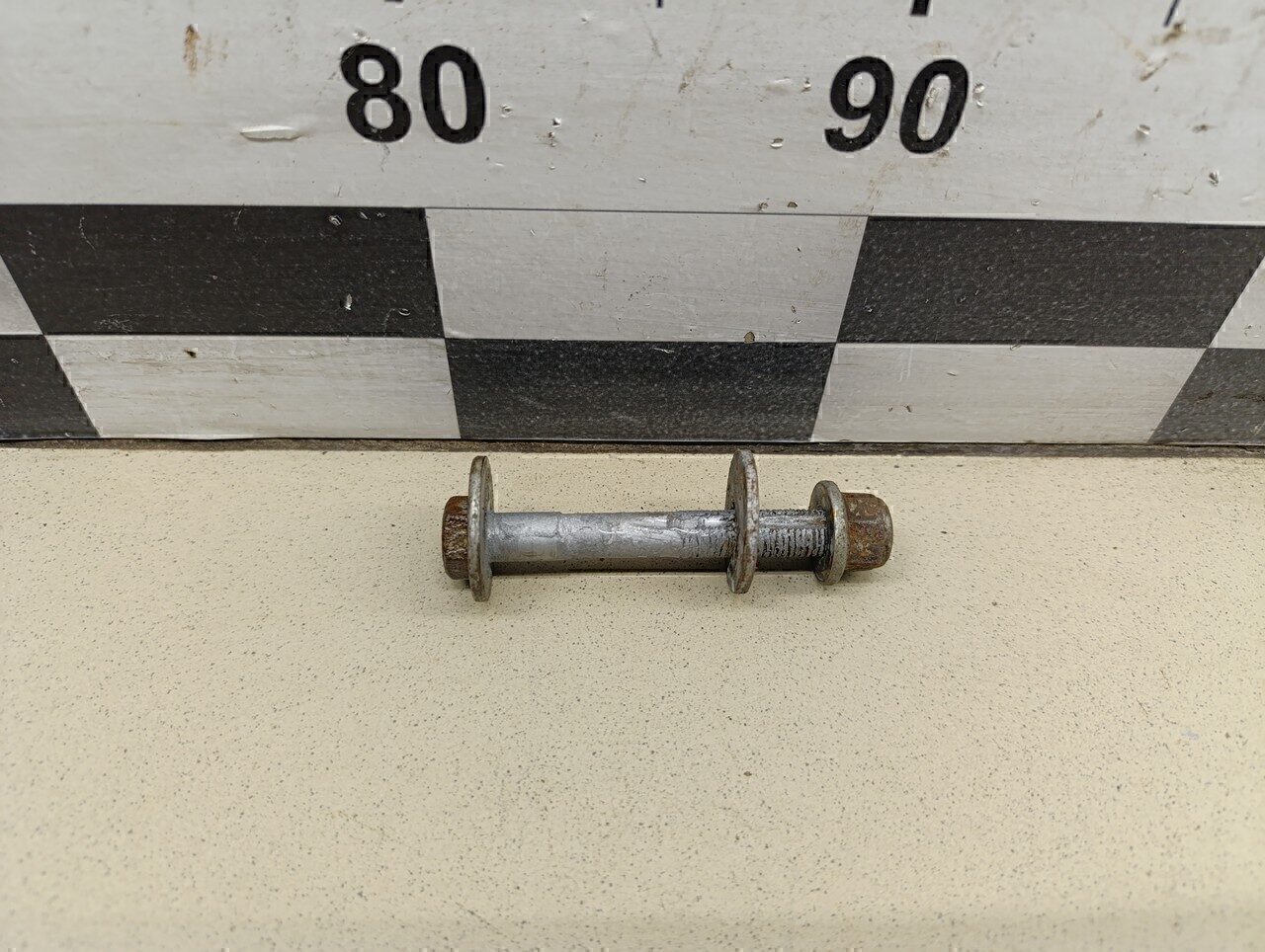 Болт развала задних колес Audi Passat [B6] 2005-2010