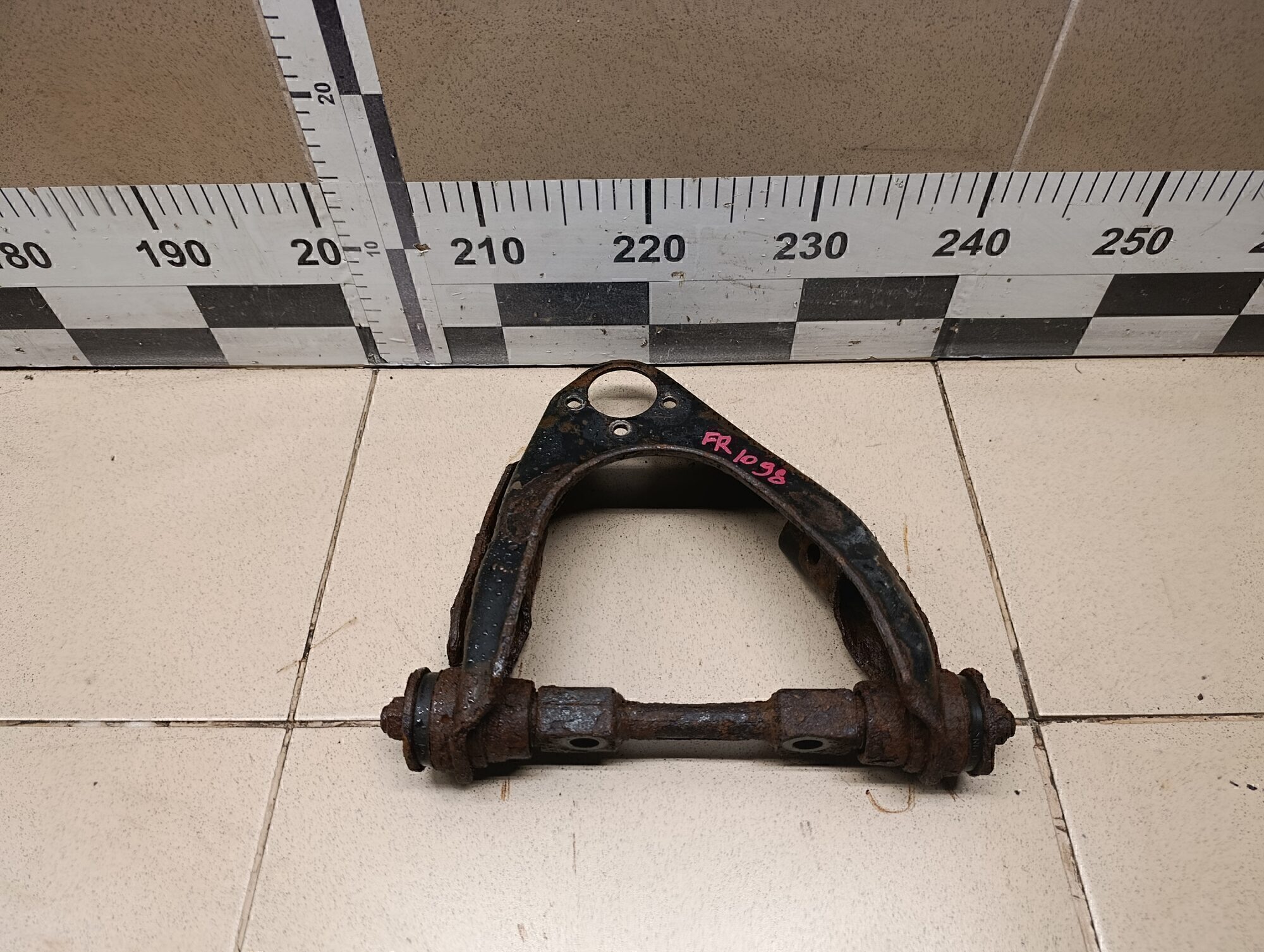 Рычаг передний верхний правый MAZDA BT-50 2006-2012