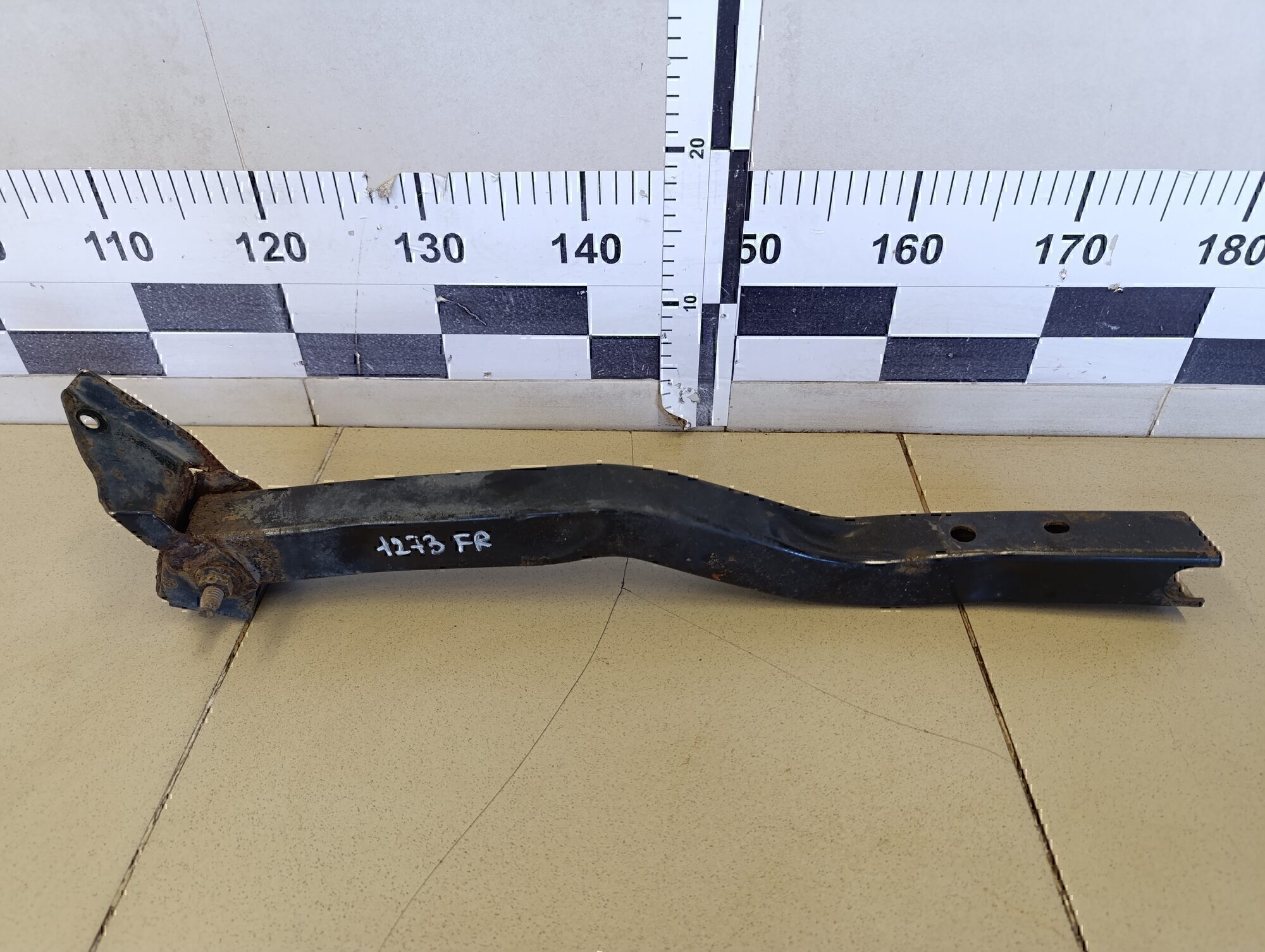 Кронштейн передней балки FORD Kuga 2012>