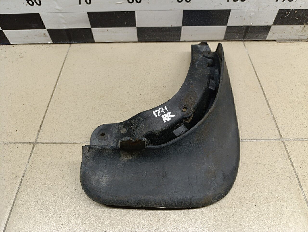 Брызговик задний правый VW Jetta 2006-2011