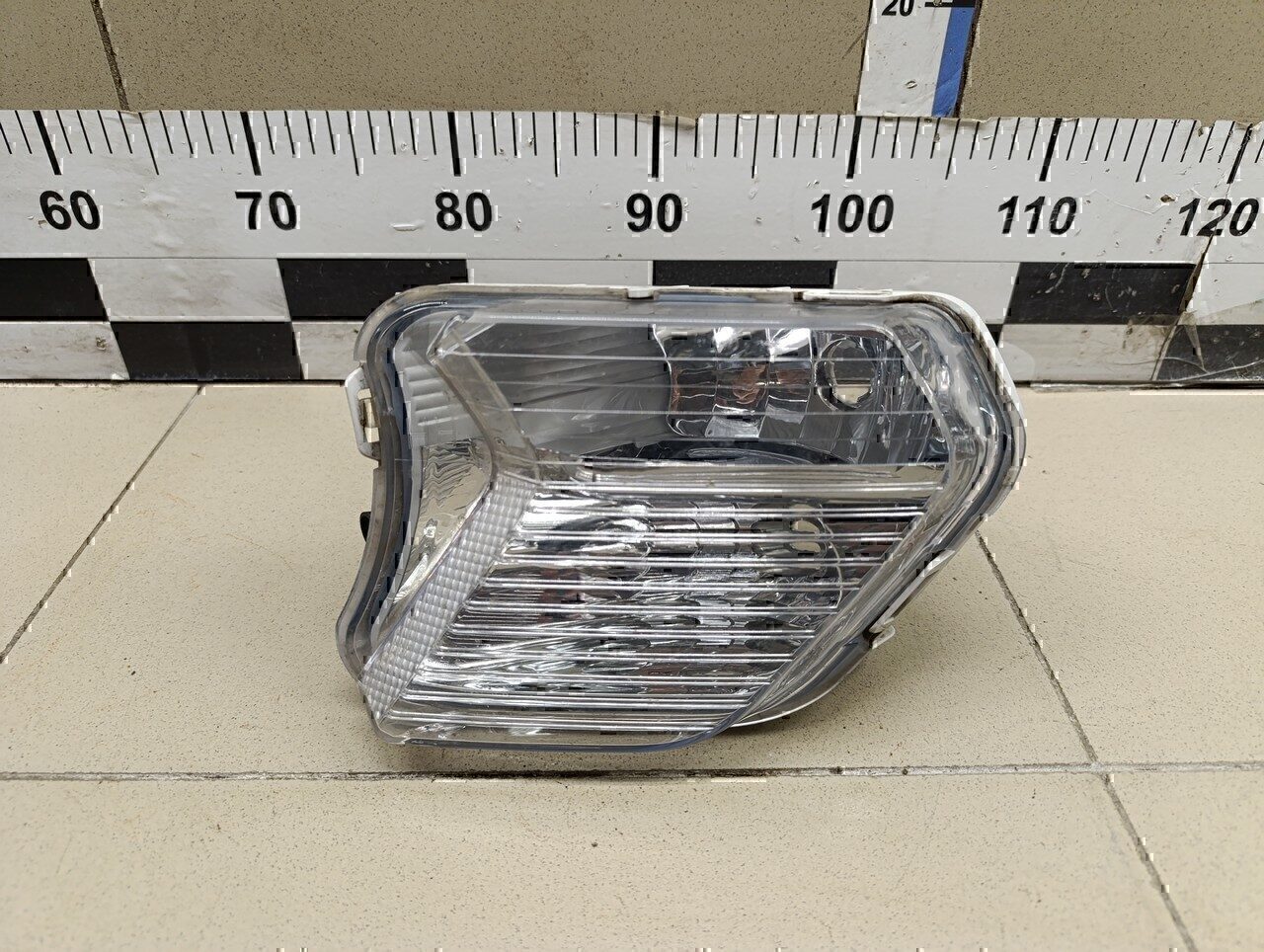 Фара противотуманная правая FORD Kuga 2012>