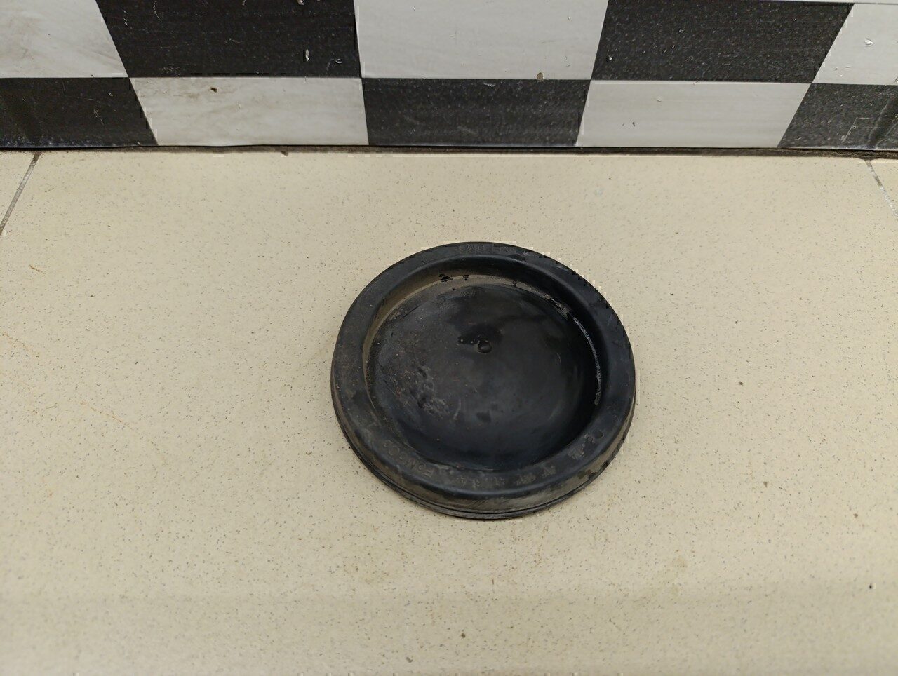 Крышка фары FORD Kuga 2012>