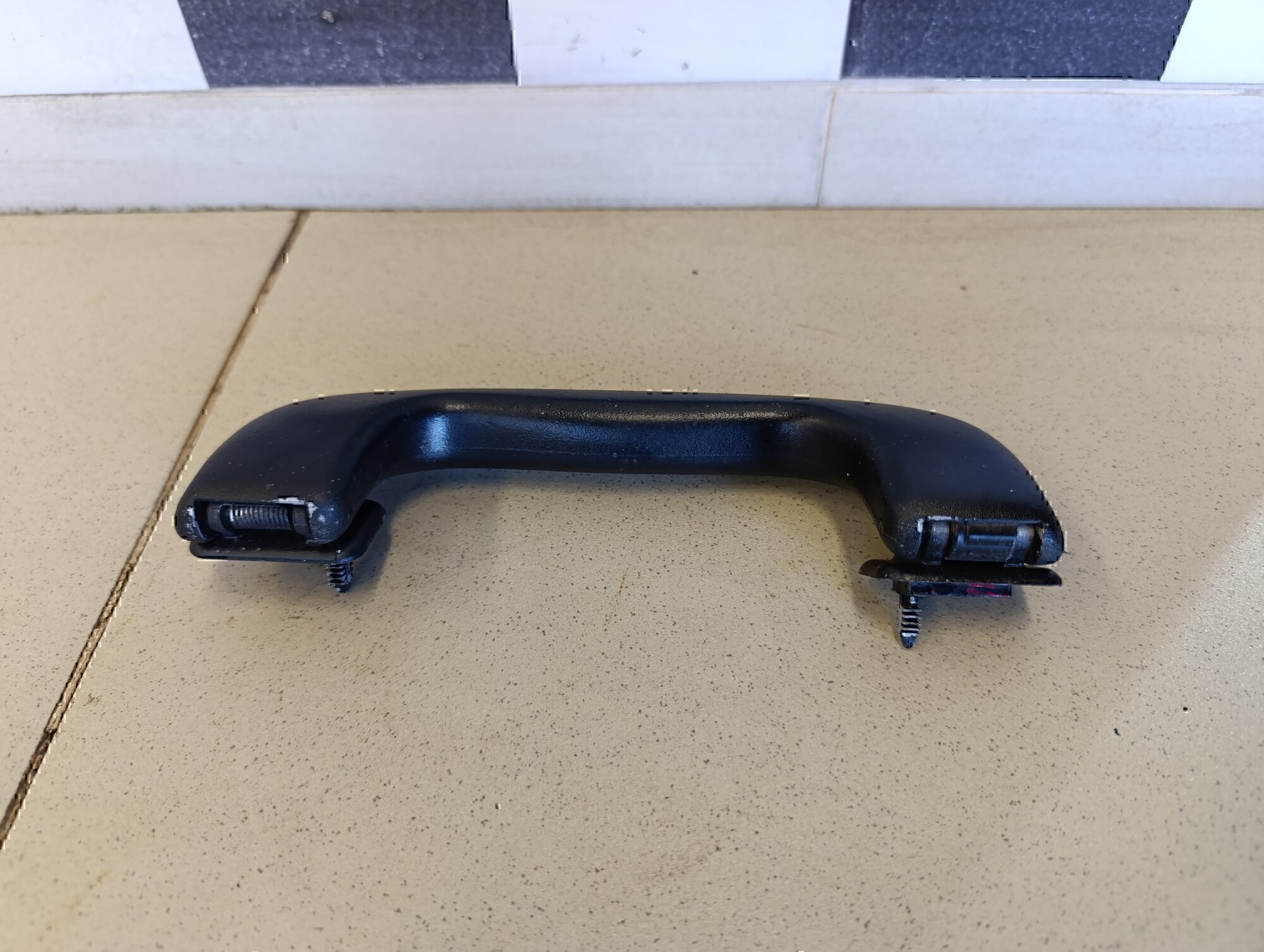 Ручка внутренняя потолочная OPEL Astra H / Family 2004-2015