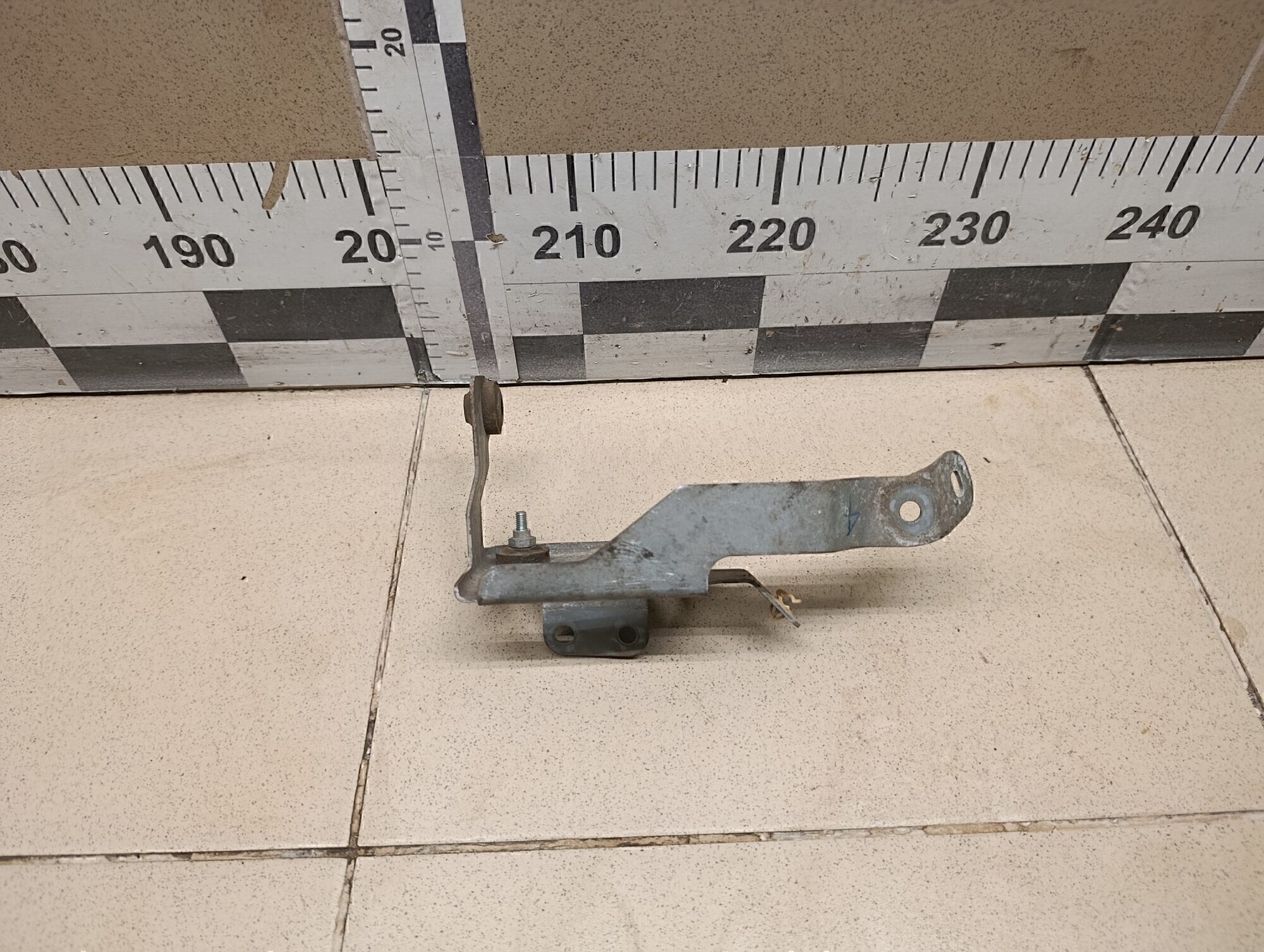 Кронштейн блока ABS (насос) MITSUBISHI ASX 2010-2016