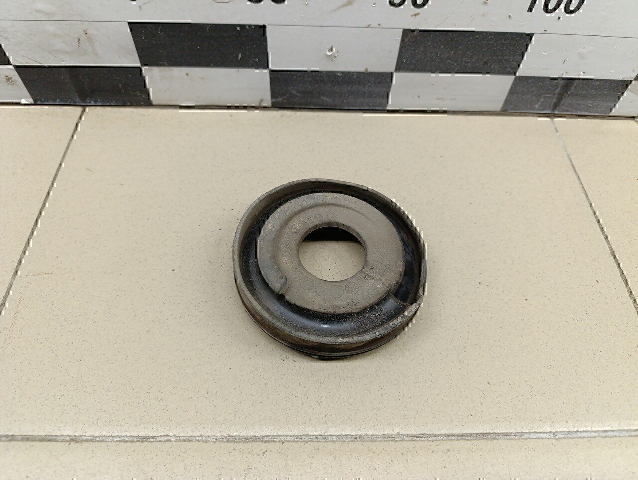 Опора задней пружины верхняя FORD Kuga 2012>