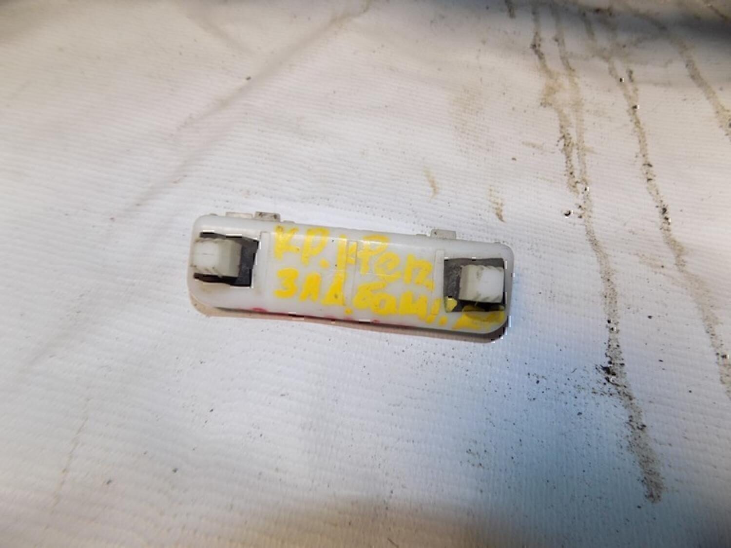 кронштейн заднего бампера NISSAN Qashqai (J10) 2006-2014